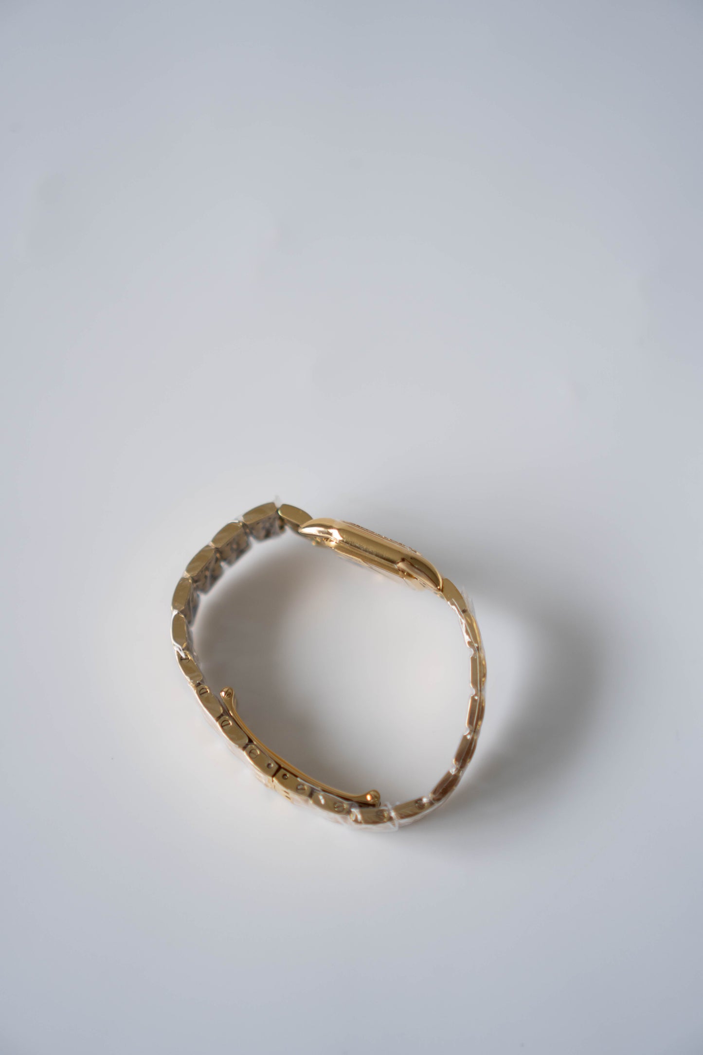 Panthère de Cart Watch – Small Model Yellow Gold with Gem Bezel