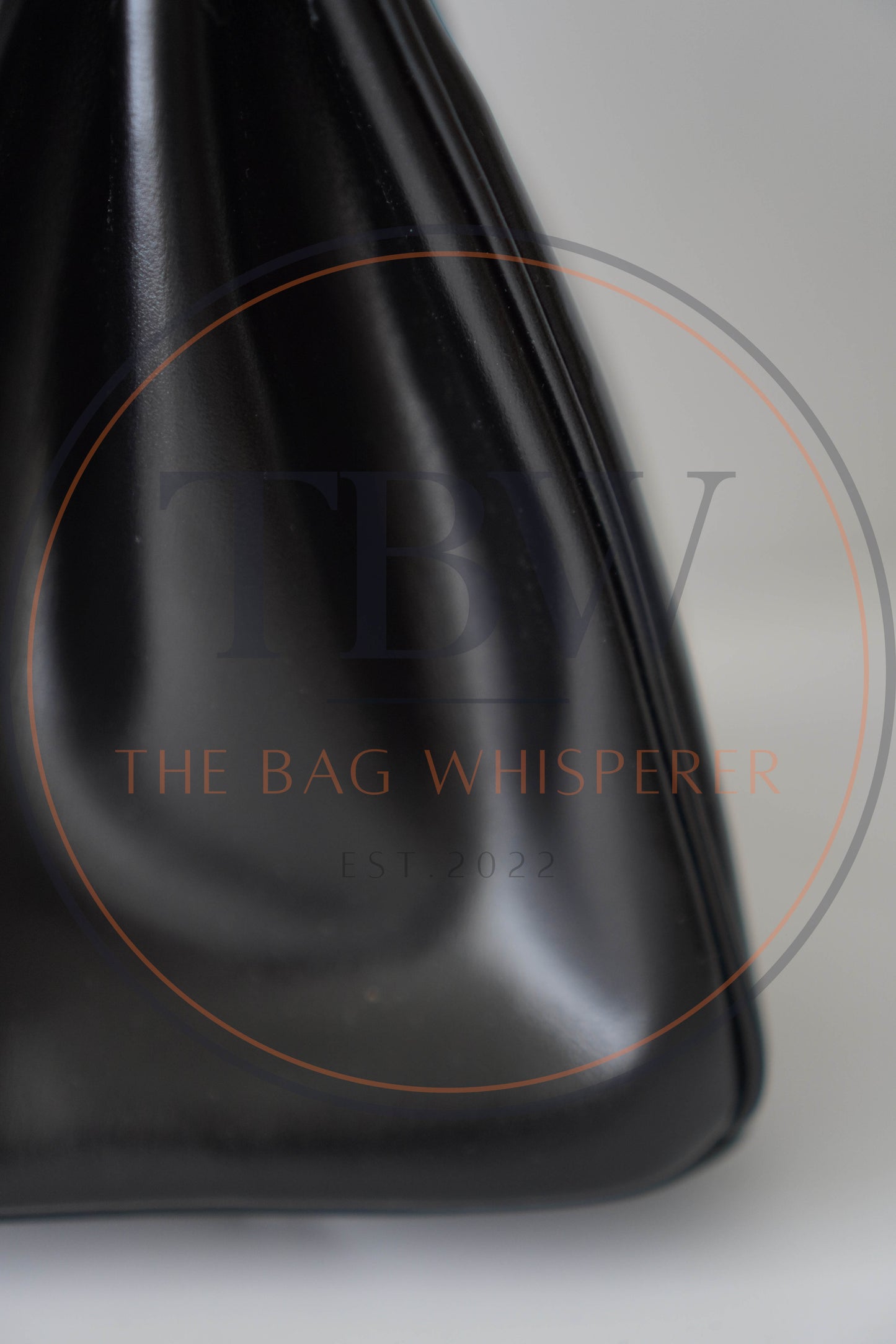 BK 25 So Black Box Leather