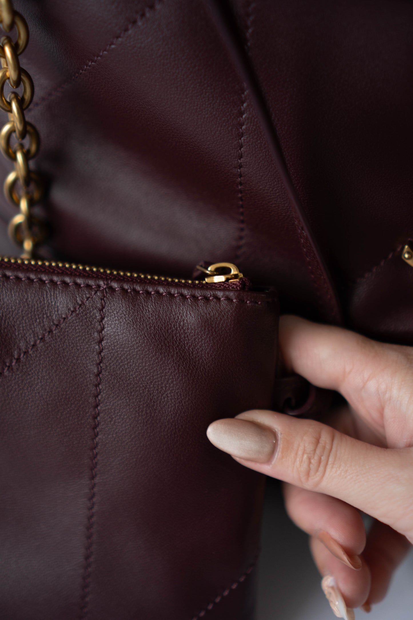 Jamie Medium Chain Tote Bag in Lambskin – Burgundy / Dark Plum with Bronze Hardware