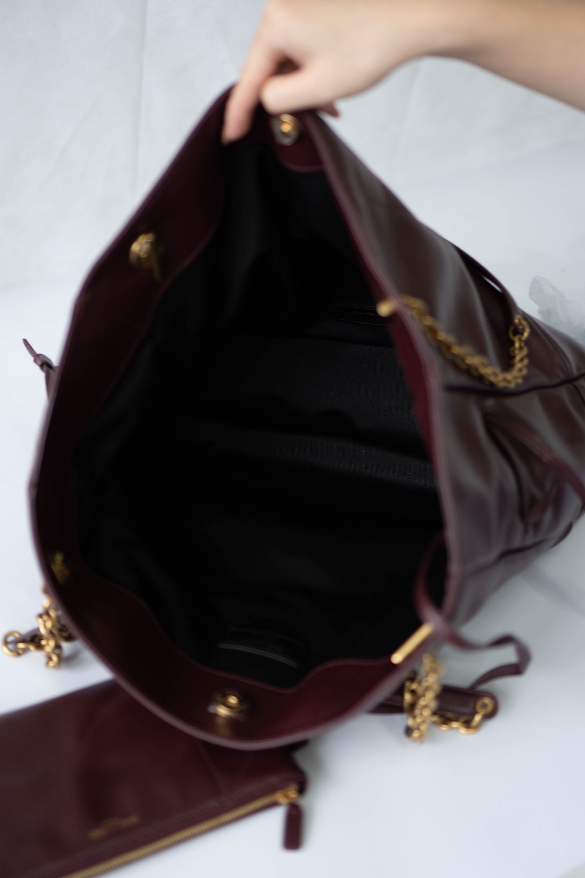 Jamie Medium Chain Tote Bag in Lambskin – Burgundy / Dark Plum with Bronze Hardware