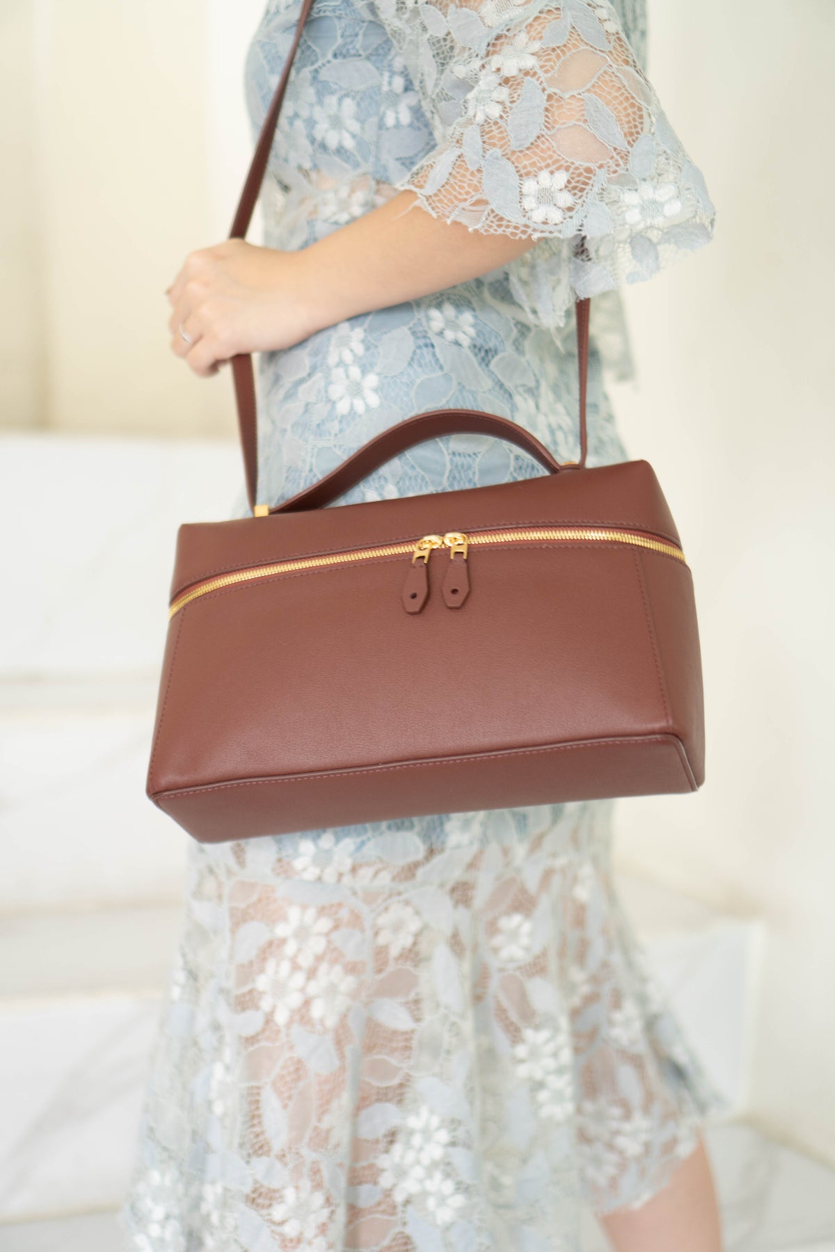 LP Extra Pocket L19 Bag – Chestnut Calfskin Leather with Gold Hardware