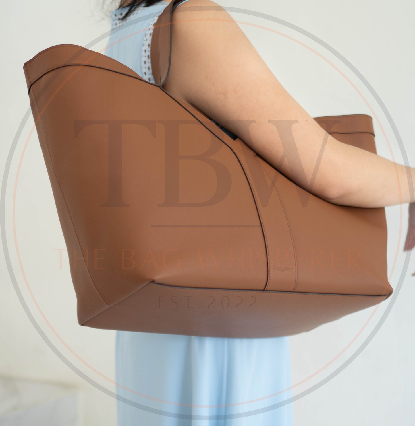 Y Tote in large Find Grained Calfskin with Gold hardware