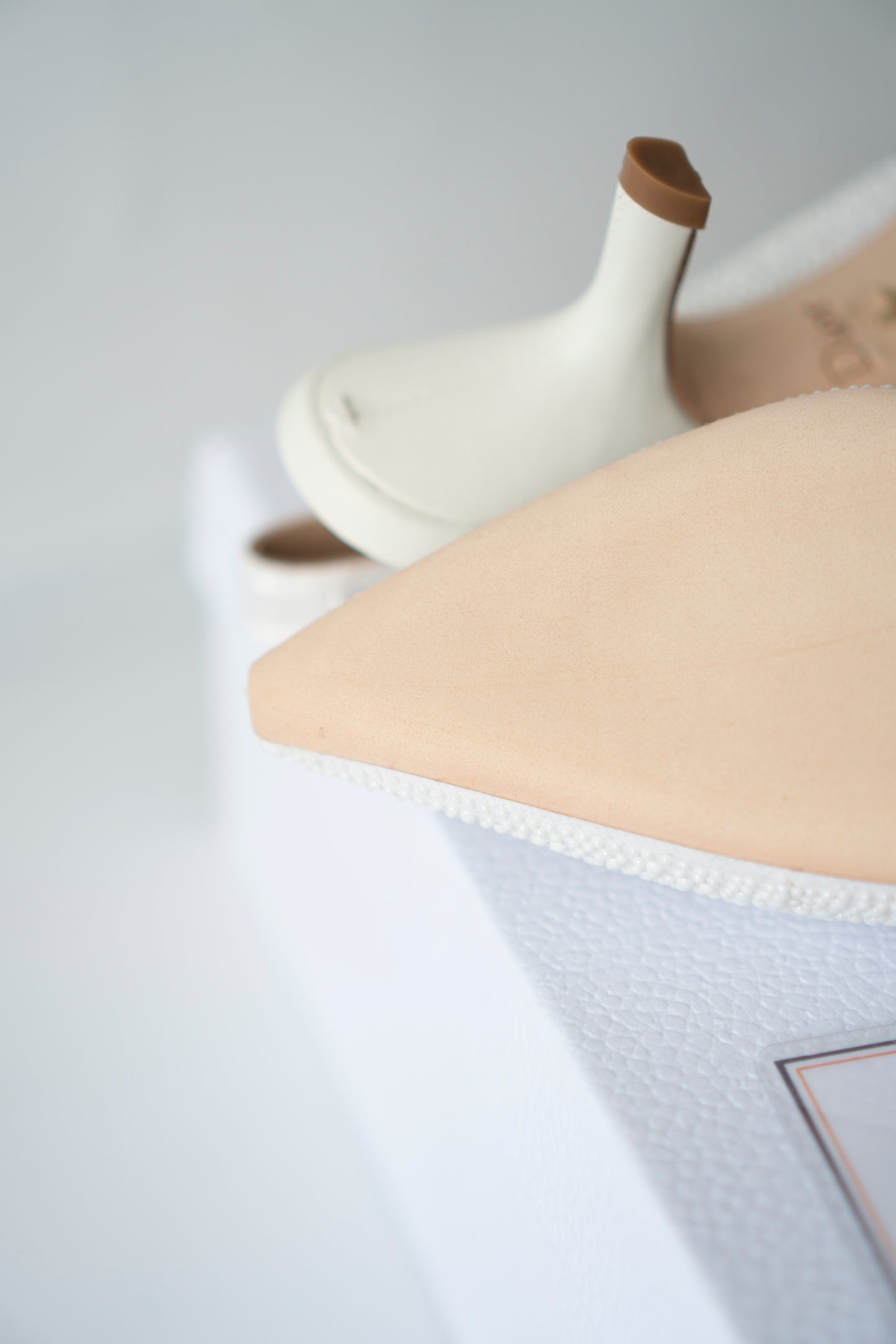 Slingback Pumps – White Pearl Embroidered Cotton