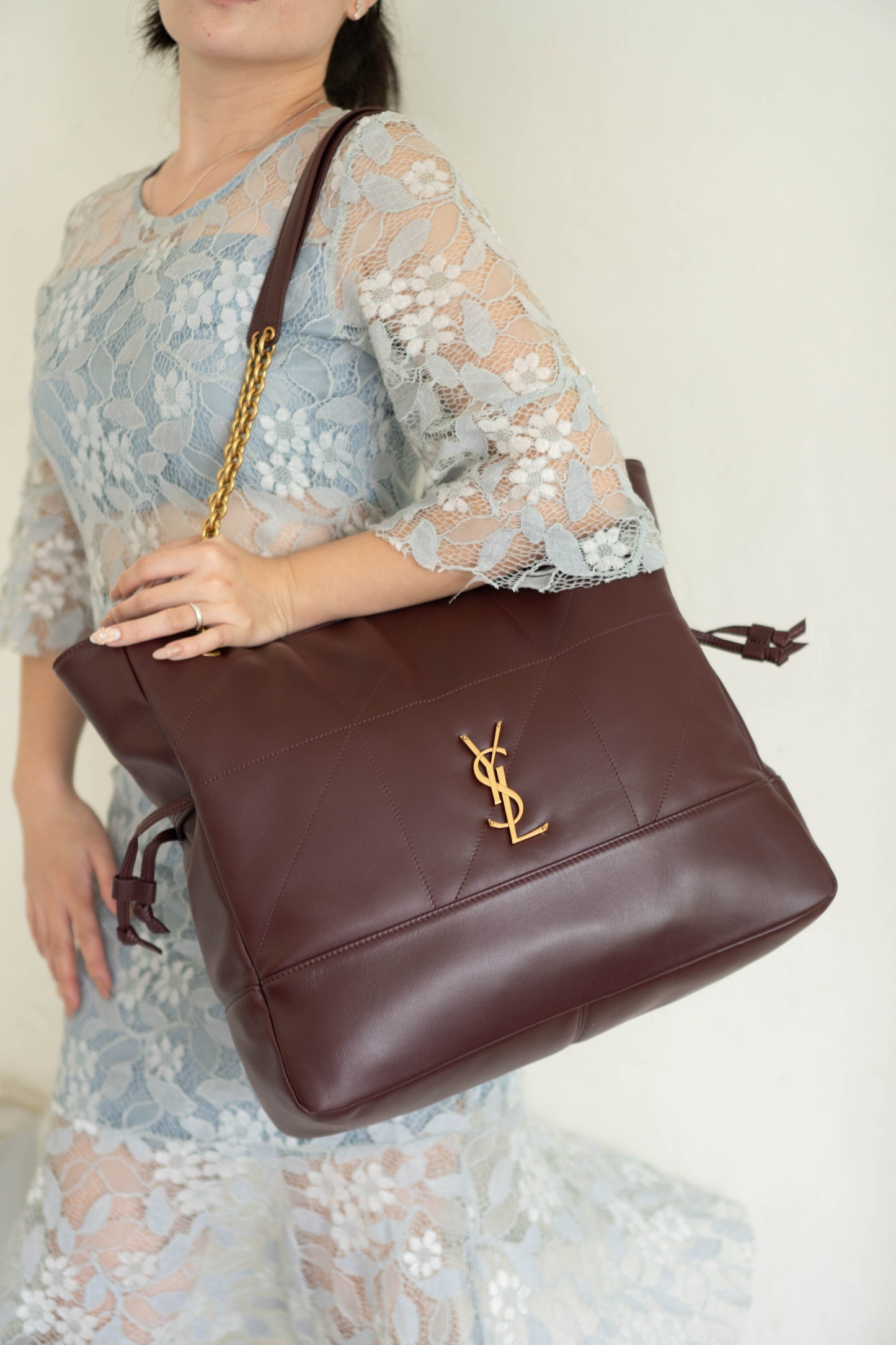 Jamie Medium Chain Tote Bag in Lambskin – Burgundy / Dark Plum with Bronze Hardware