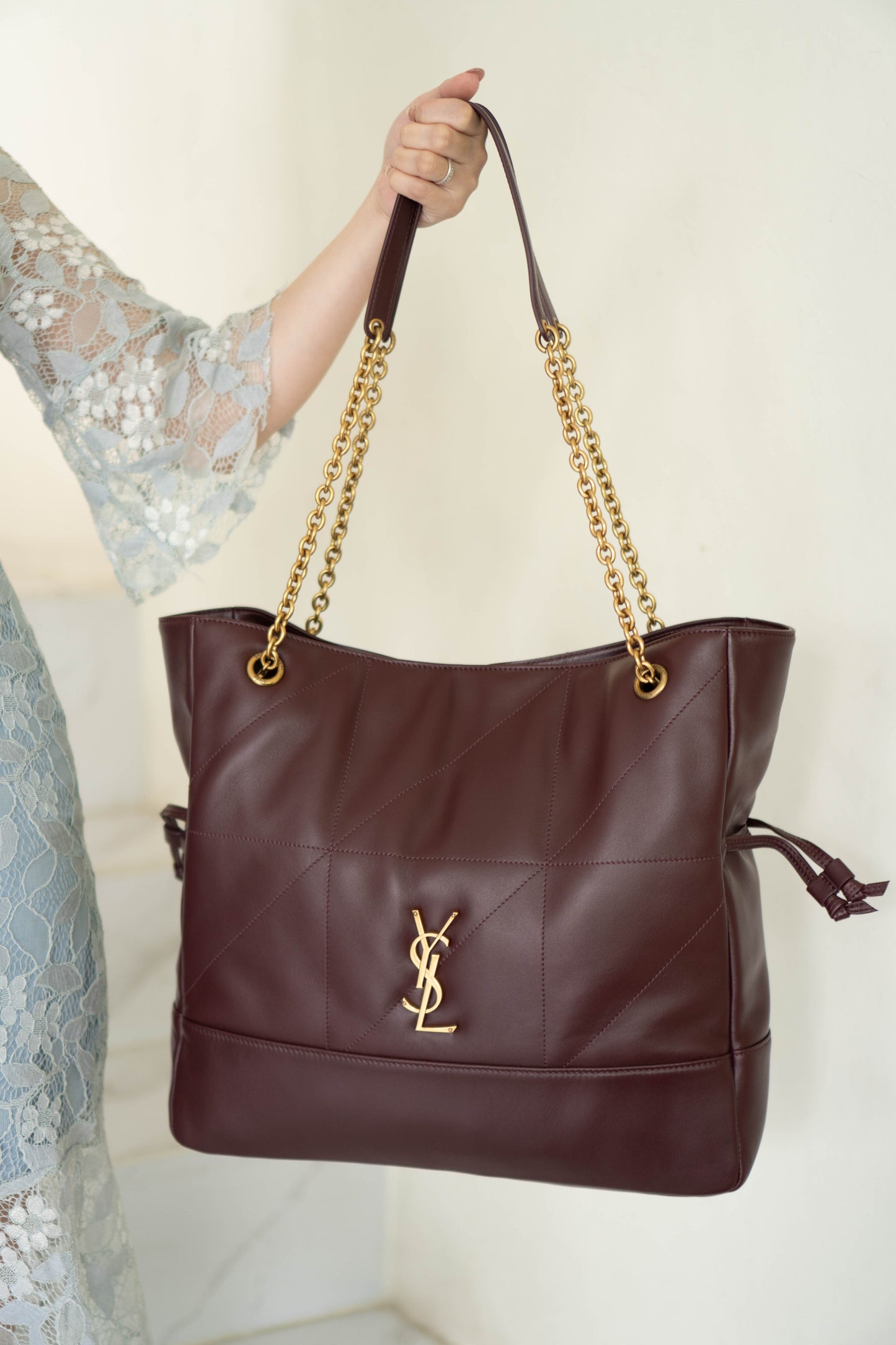 Jamie Medium Chain Tote Bag in Lambskin – Burgundy / Dark Plum with Bronze Hardware