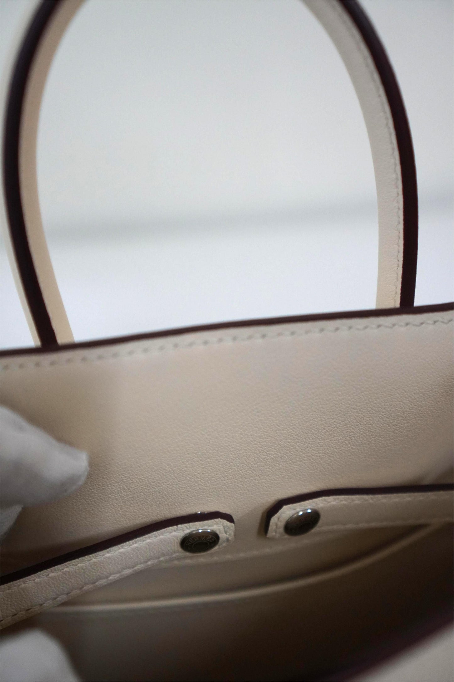 BK 25 Shadow Craie in Swift Leather