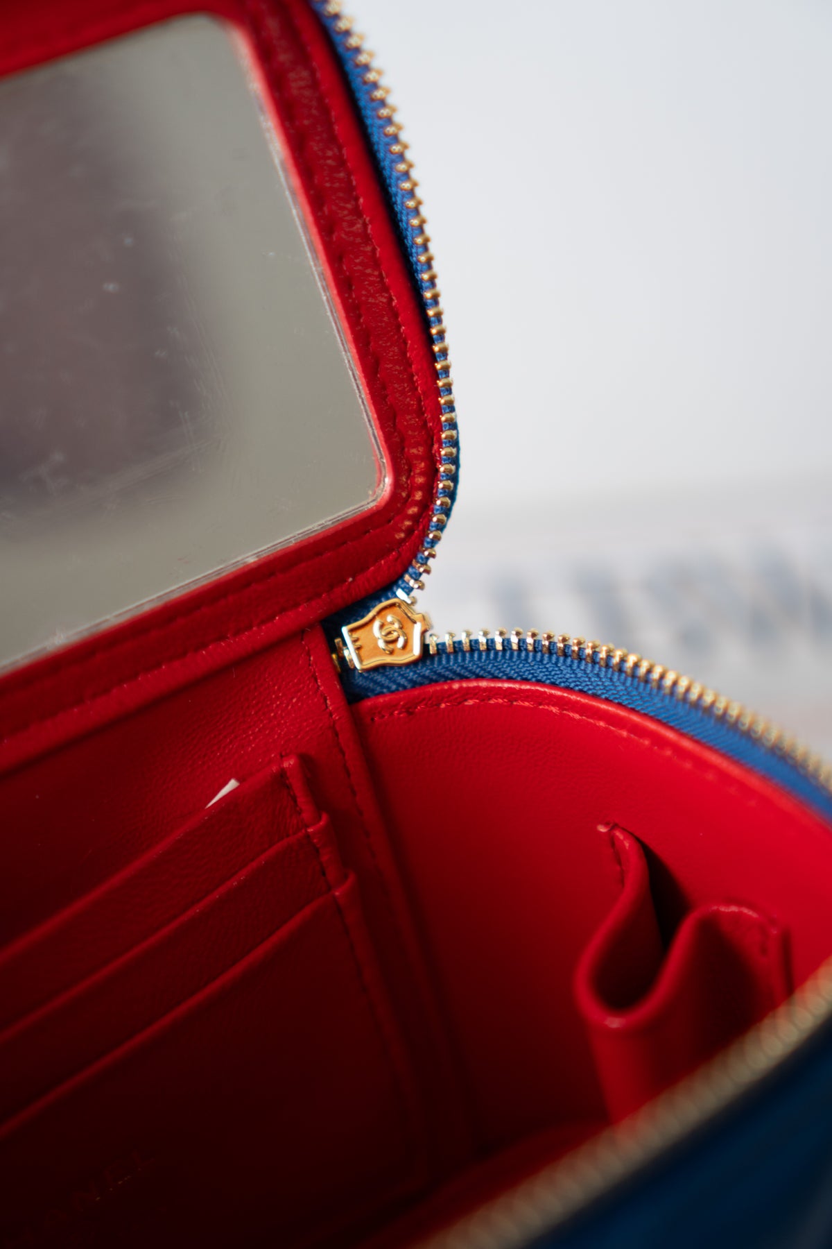 Small Vanity Case (Superman) with Top Handle – Blue Quilted Lambskin with Superhero Emblem &amp; Gold Hardware