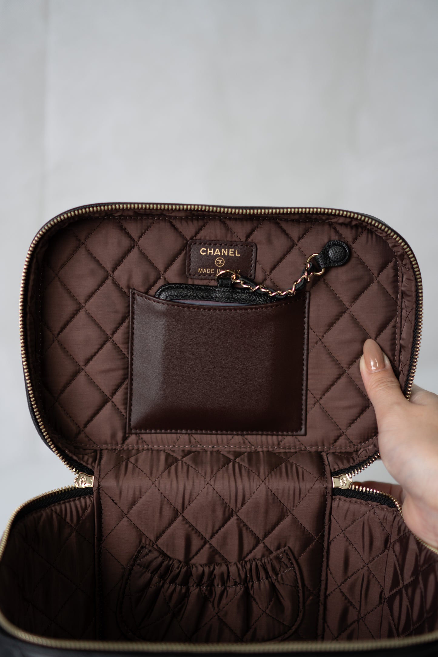 Classic Vanity Case with Top Handle – Black Quilted Caviar Leather with Gold Hardware