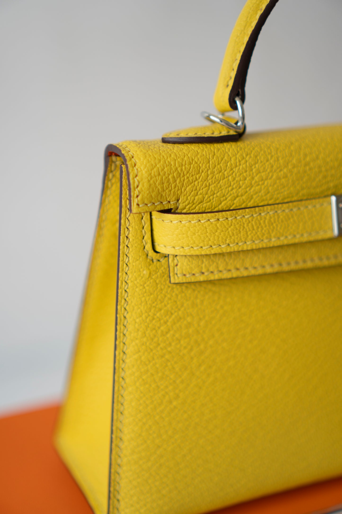 Mini KL II Sellier 20 Verso – Jaune de Naples Chèvre Mysore with Palladium Hardware