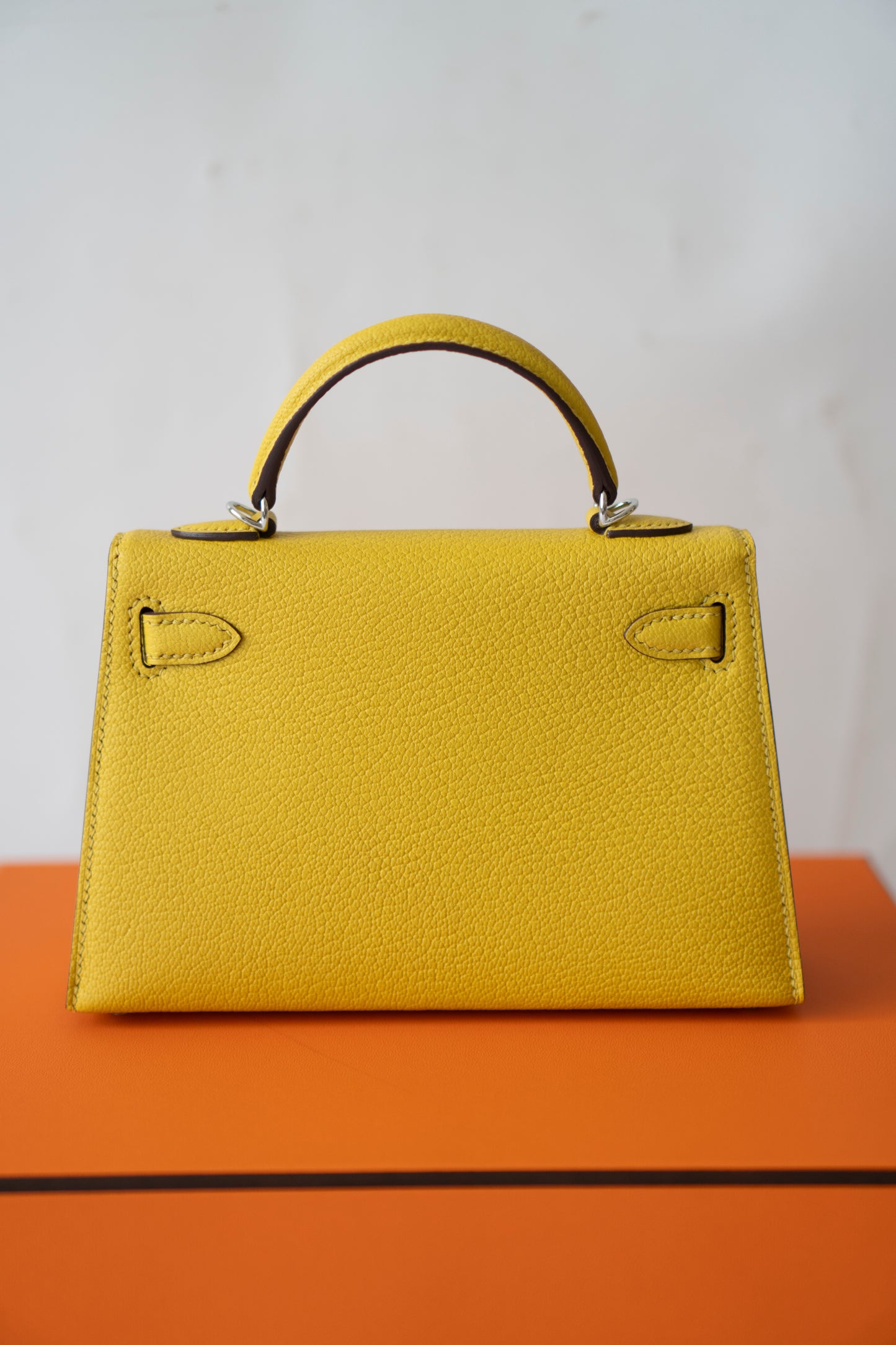 Mini KL II Sellier 20 Verso – Jaune de Naples Chèvre Mysore with Palladium Hardware