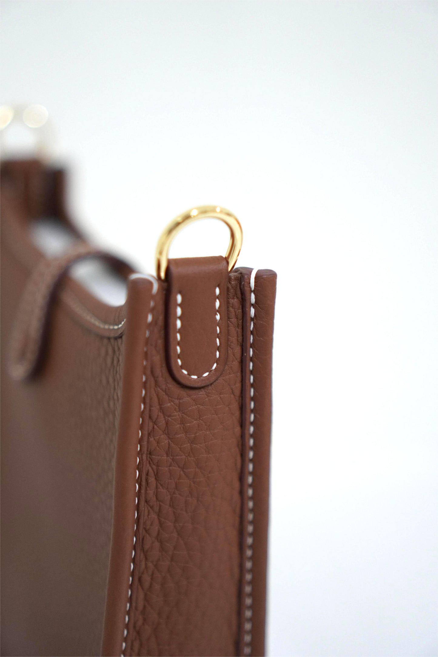 Evelyne TPM in Gold-on-Gold
