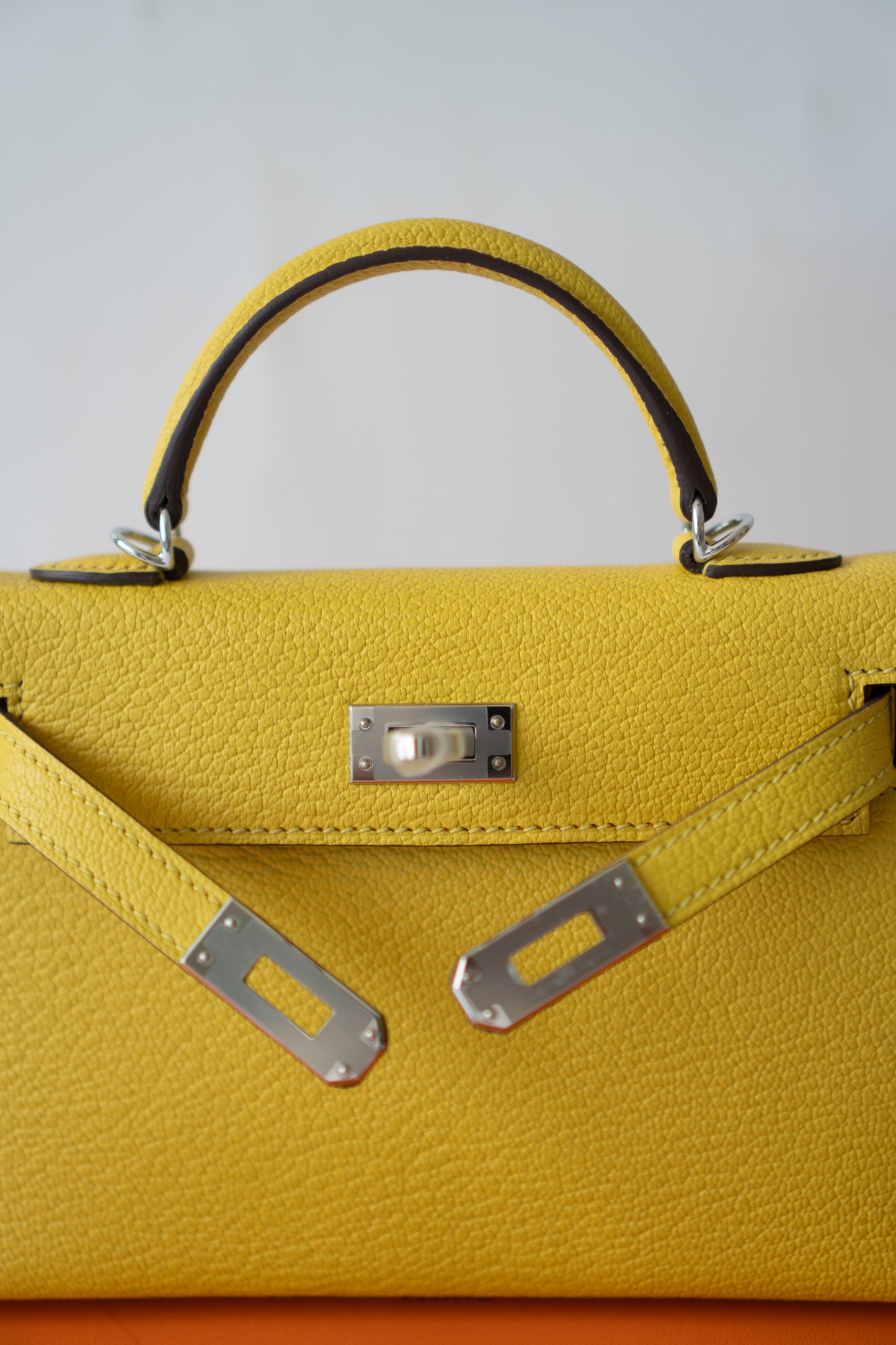Mini KL II Sellier 20 Verso – Jaune de Naples Chèvre Mysore with Palladium Hardware