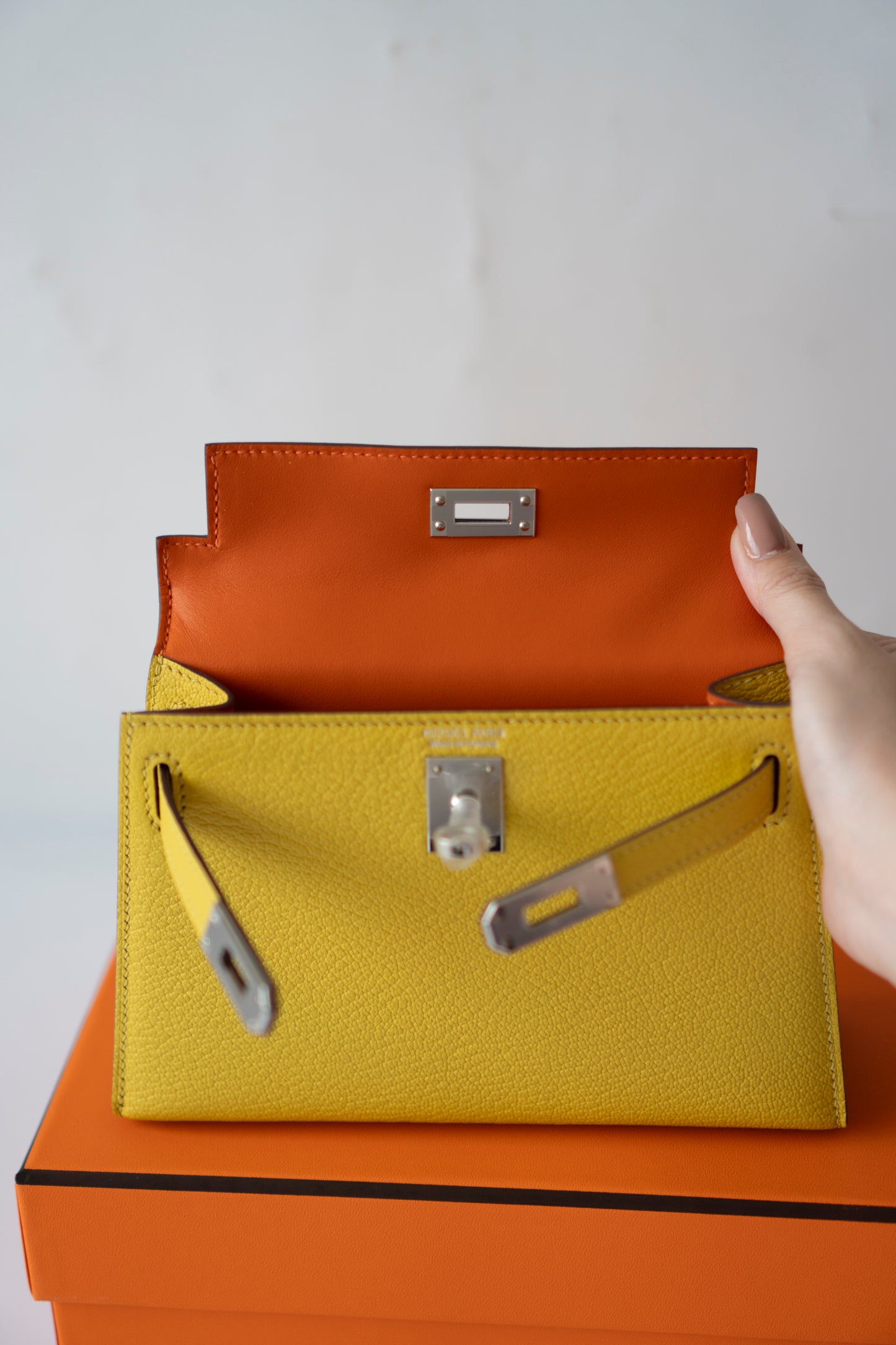 Mini KL II Sellier 20 Verso – Jaune de Naples Chèvre Mysore with Palladium Hardware
