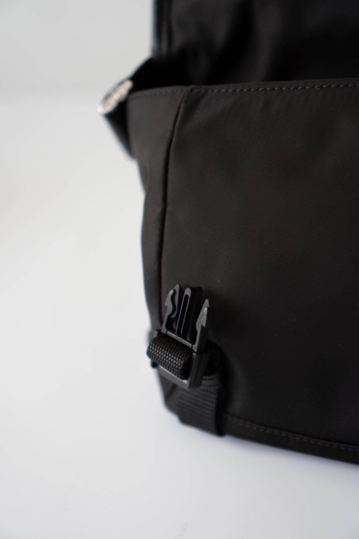 Re-Nylon Messenger Bag in Black