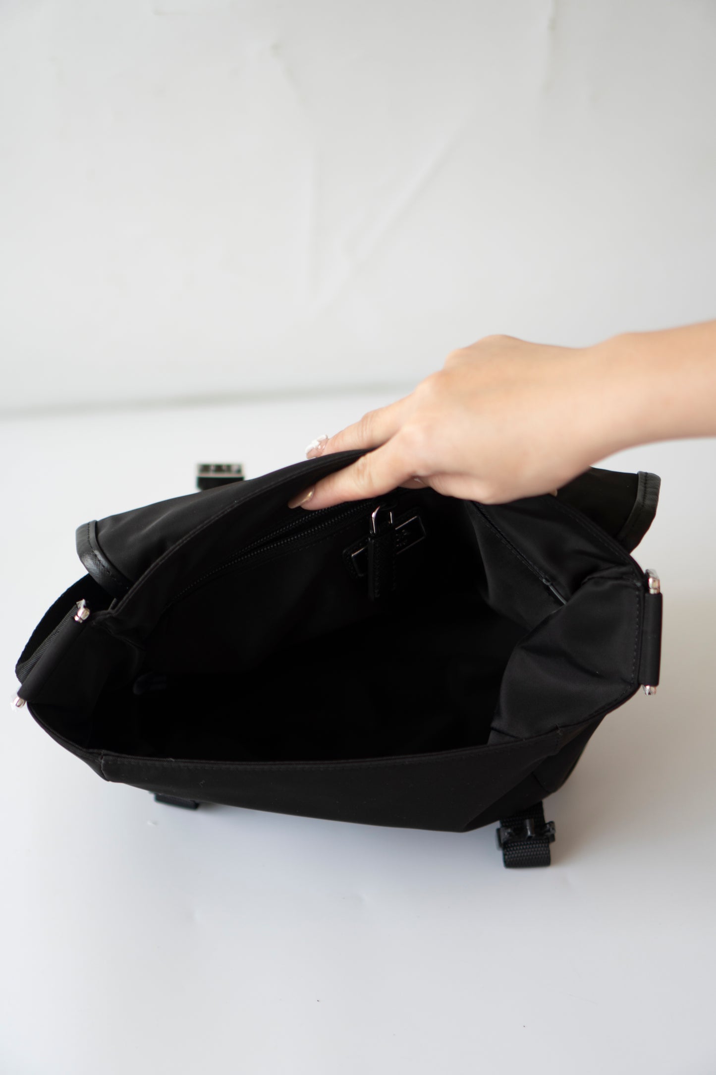 Re-Nylon Messenger Bag in Black