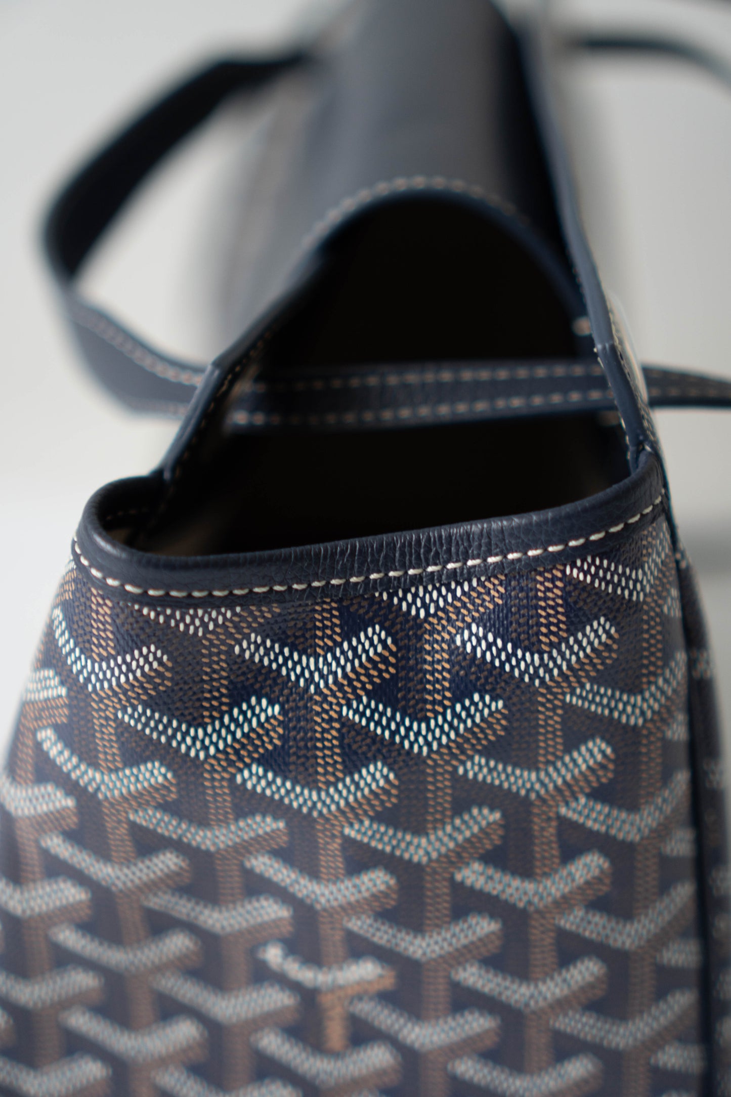 Rouette Souple PM – Navy Blue Monogram with Palladium Hardware