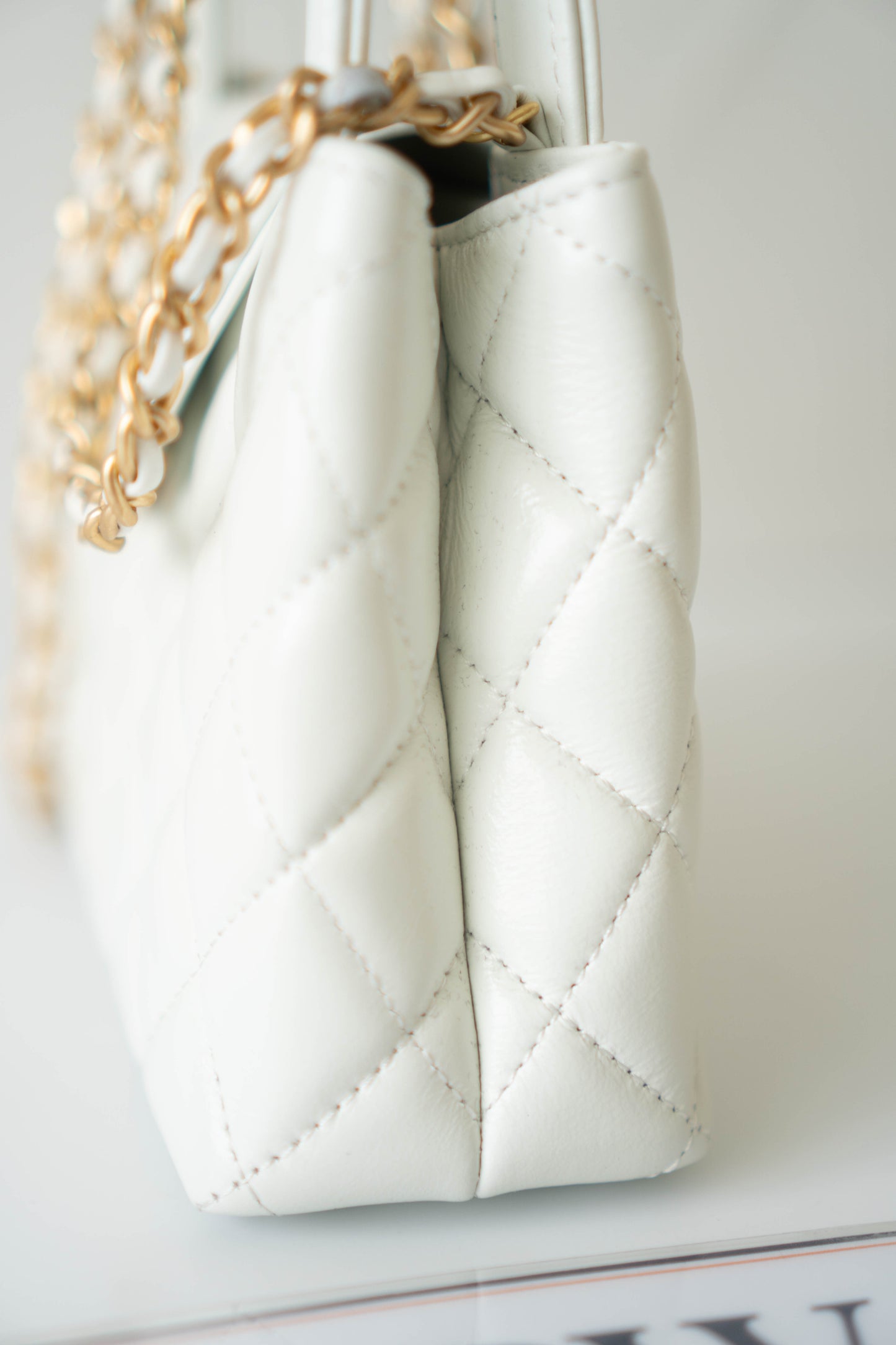 CC Kelly – White Quilted Leather with Gold Hardware