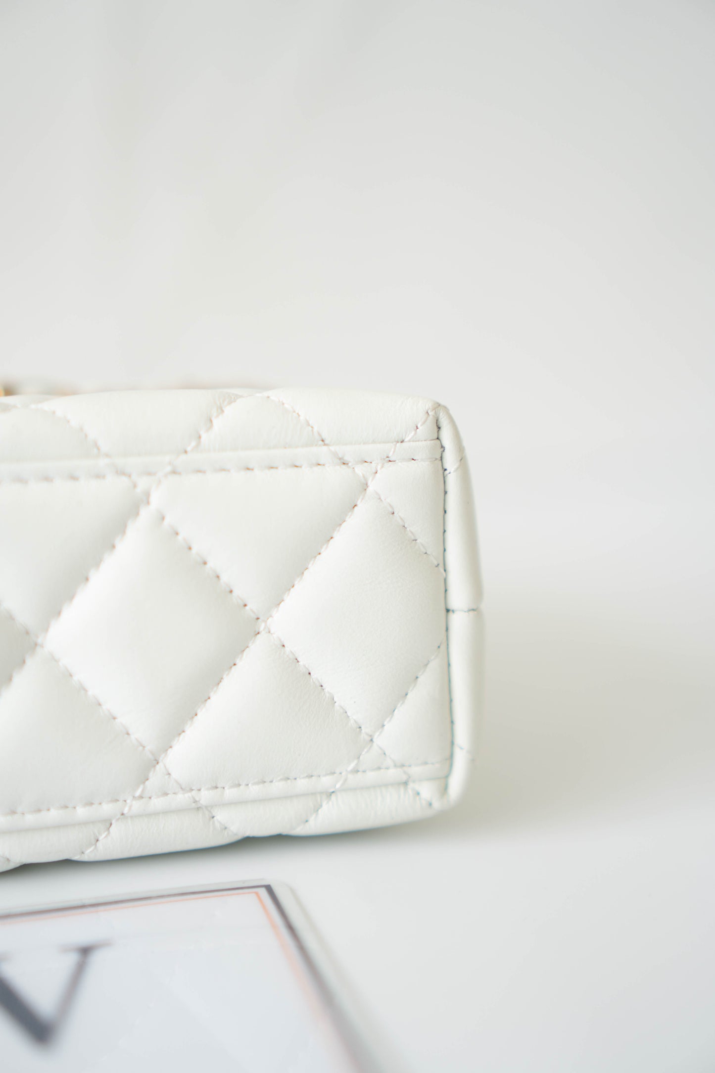 CC Kelly – White Quilted Leather with Gold Hardware