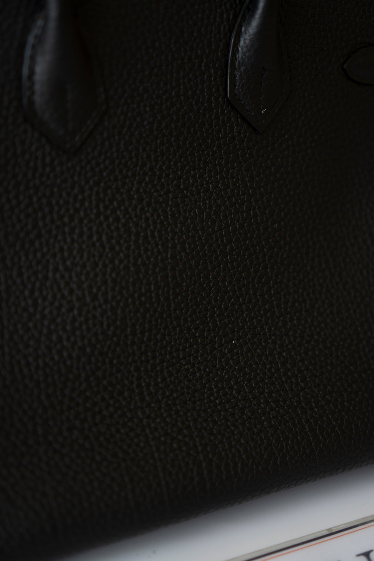 BK 25 Noir Togo with Palladium Hardware – Natural Veining