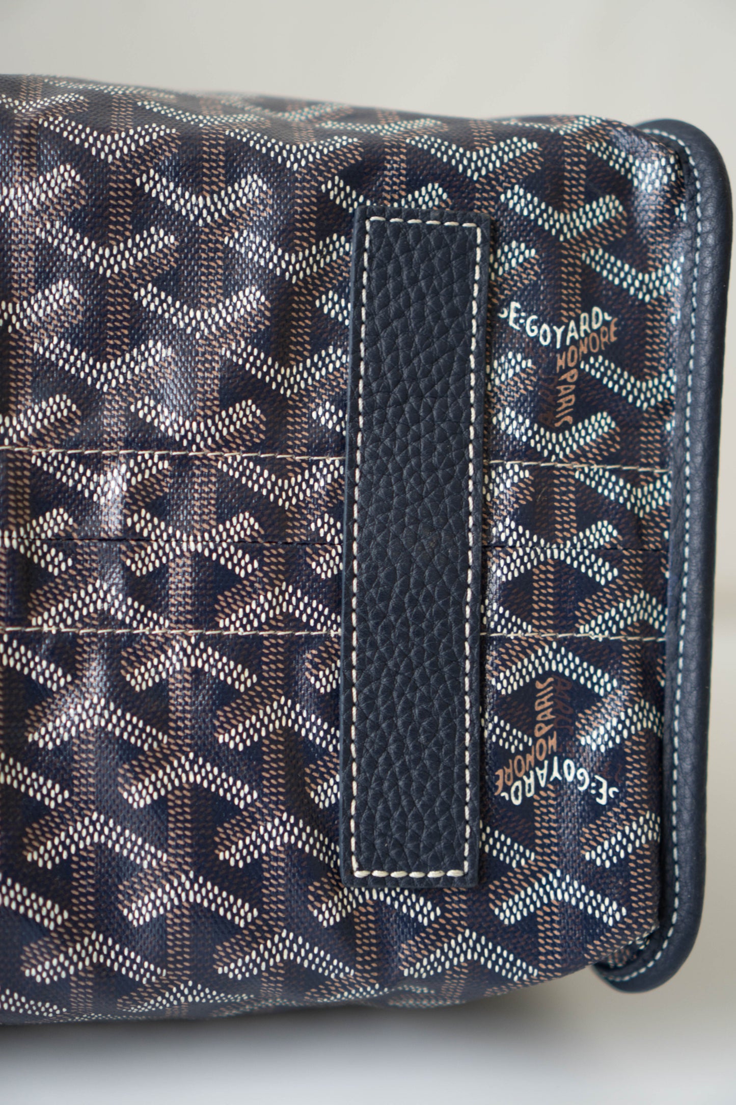 Sac Hardy PM – Navy Blue Canvas with Leather Trim