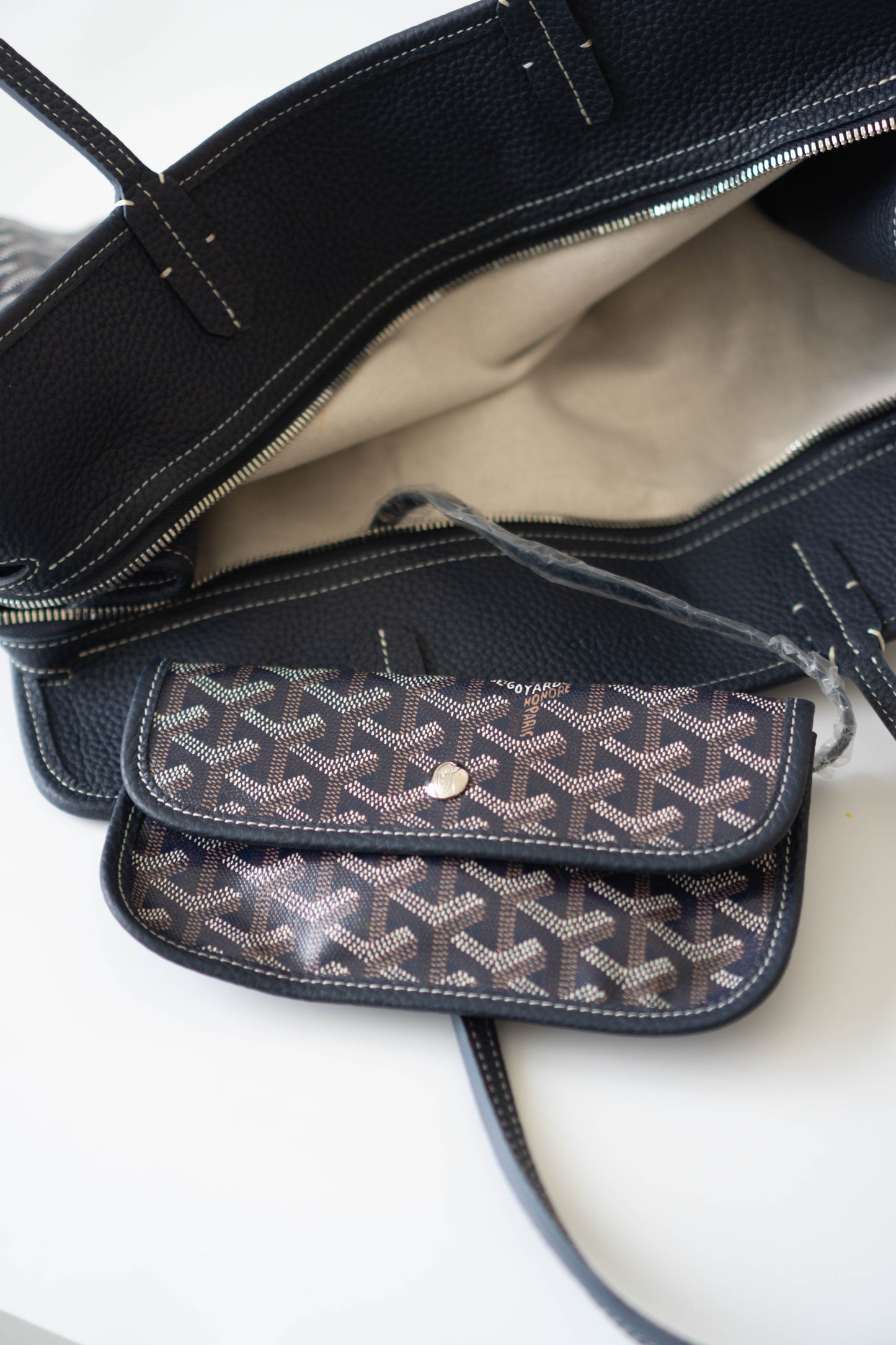 Sac Hardy PM – Navy Blue Canvas with Leather Trim