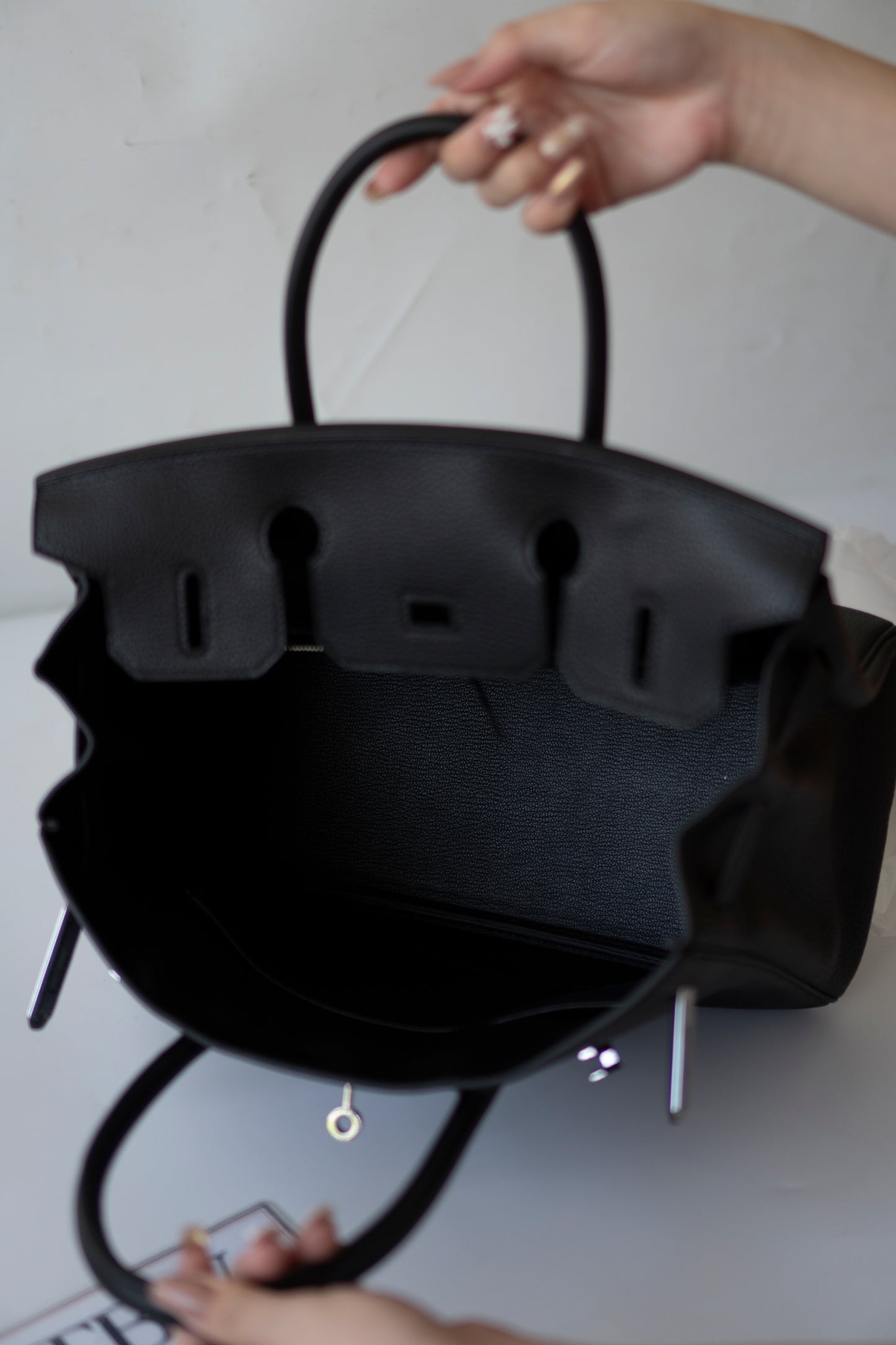 Birkin 30 – Noir Togo Leather With Intricate Natural Veining, Palladium Hardware