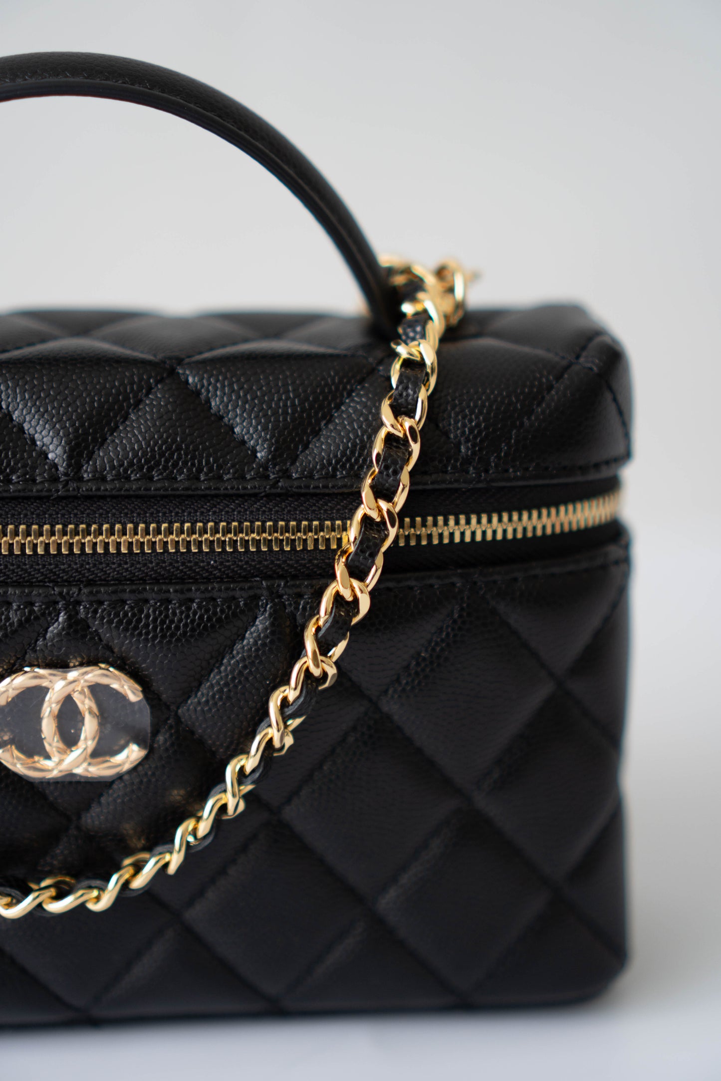 Vanity Case Mini – Black Caviar with Gold Hardware
