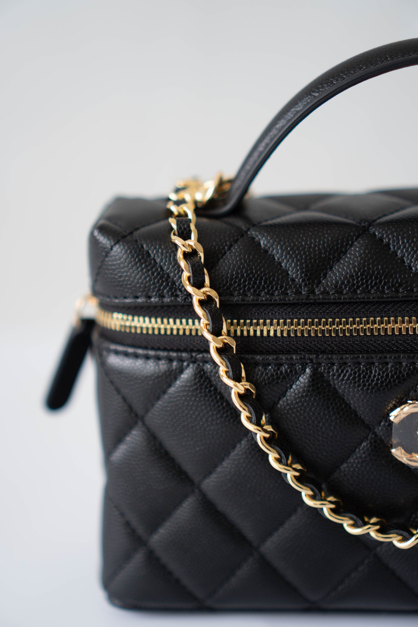 Vanity Case Mini – Black Caviar with Gold Hardware