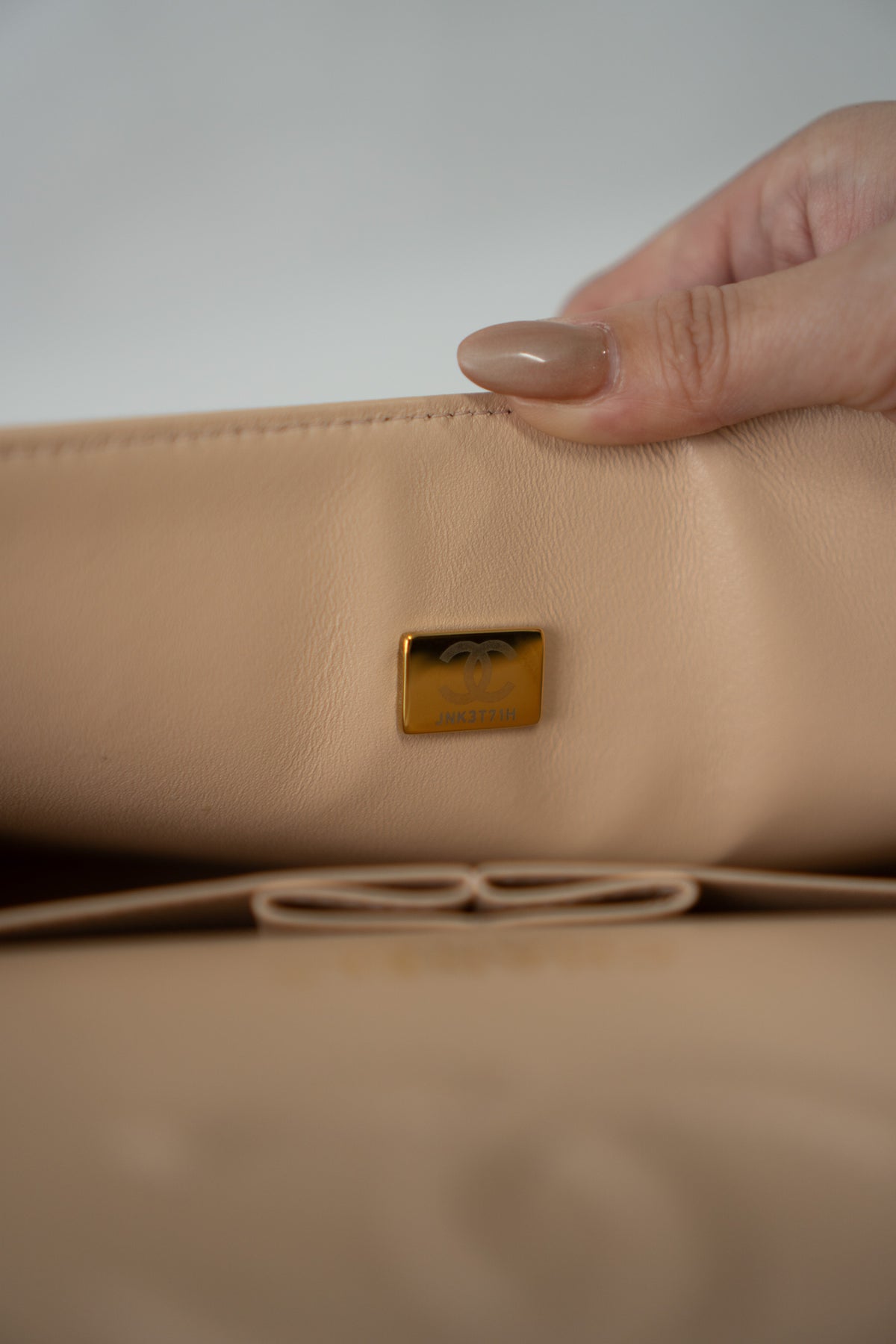 Classic Medium Flap Bag C25 – Beige Caviar Leather with Gold Hardware