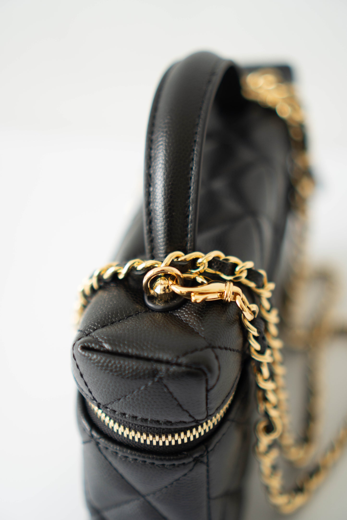 Vanity Case Mini – Black Caviar with Gold Hardware