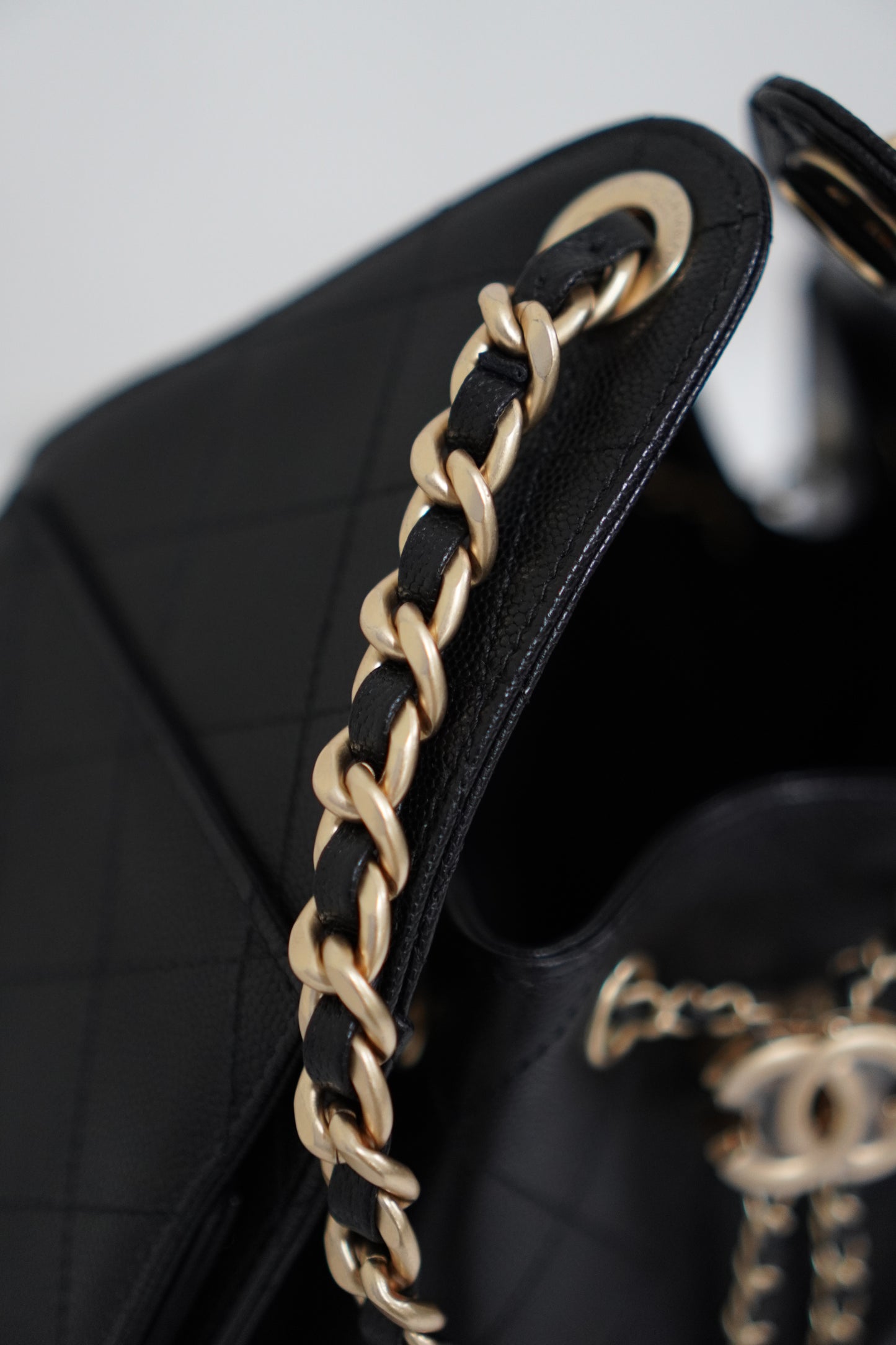 25C Small Drawstring Bag – Black Caviar with Gold Hardware