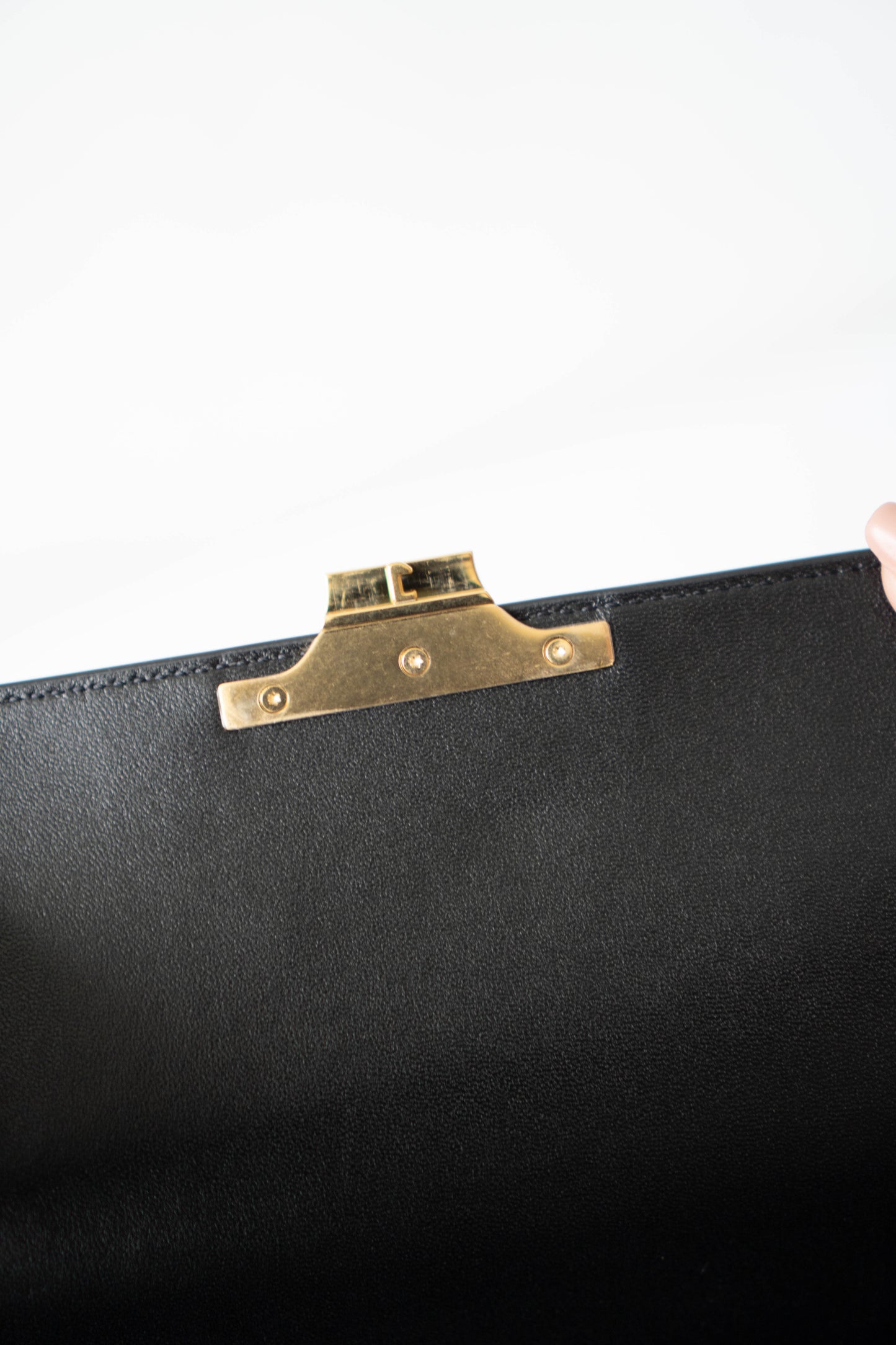 Triomphe Medium – Black Box Leather with Gold Hardware