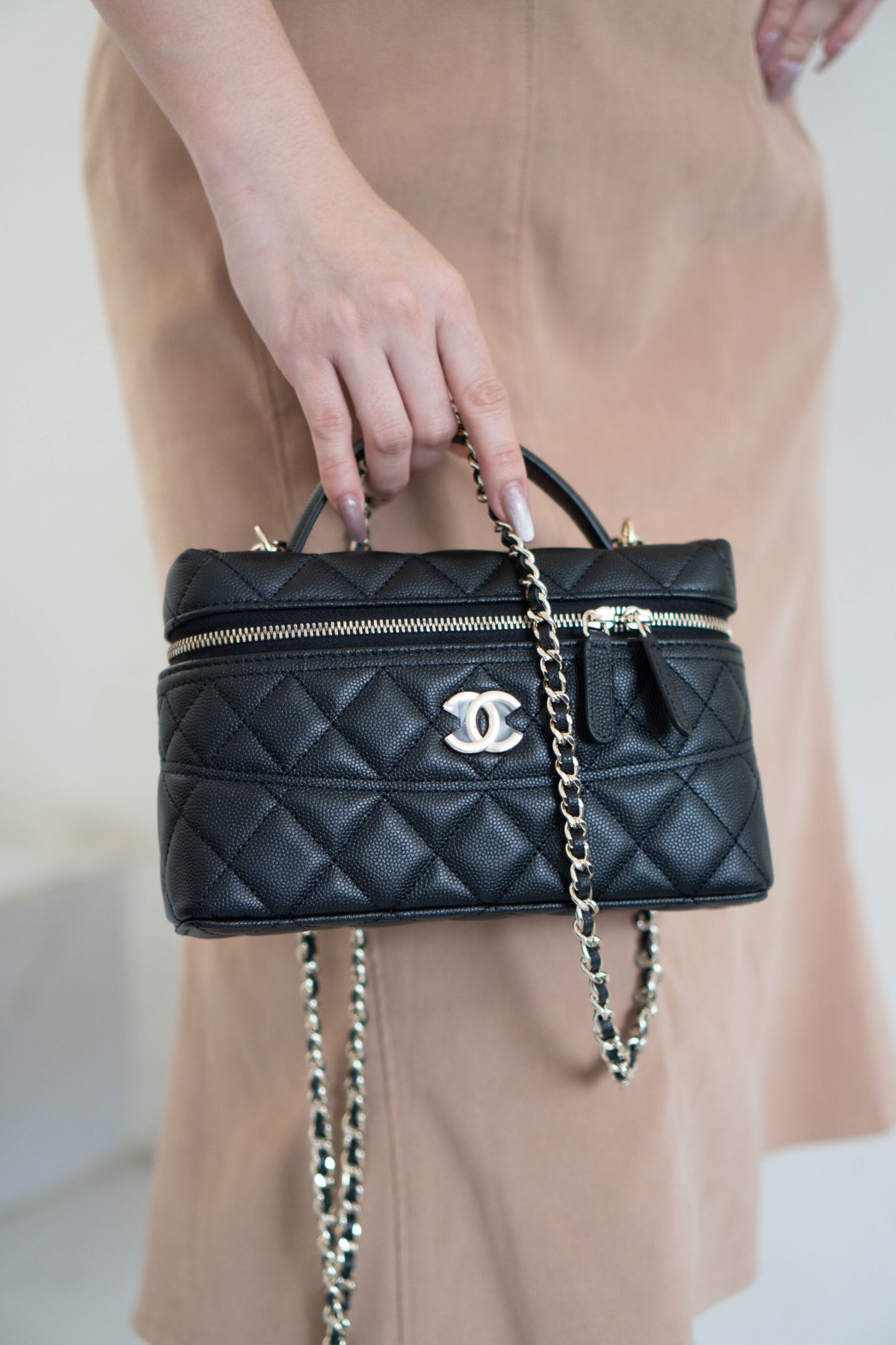 Top Handle Slim Vanity Case – Black Quilted Leather with Gold Hardware
