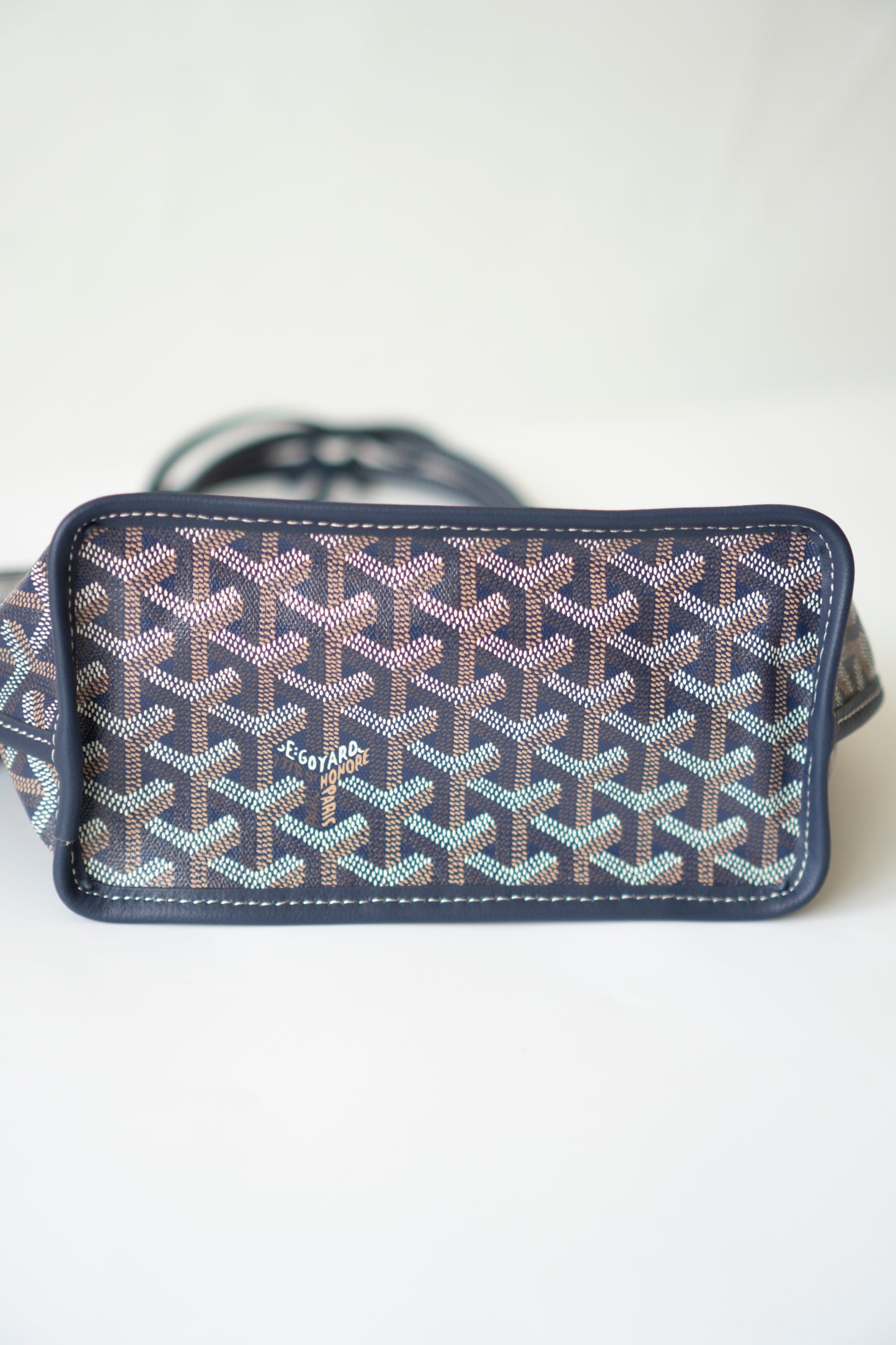 Mini Anjou – Navy Blue Goyardine Canvas with Chevroches Calfskin Leather