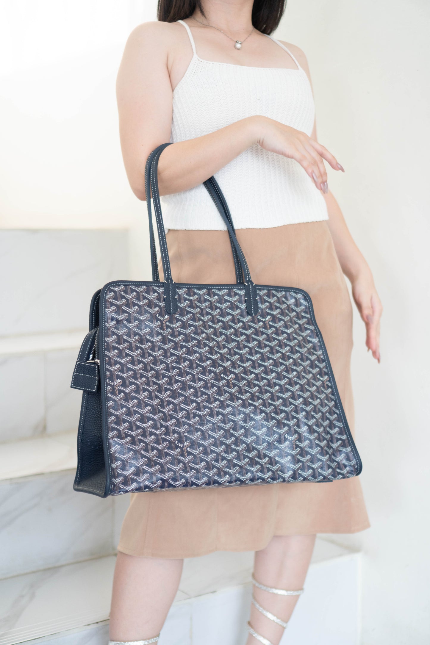Sac Hardy PM – Navy Blue Canvas with Leather Trim