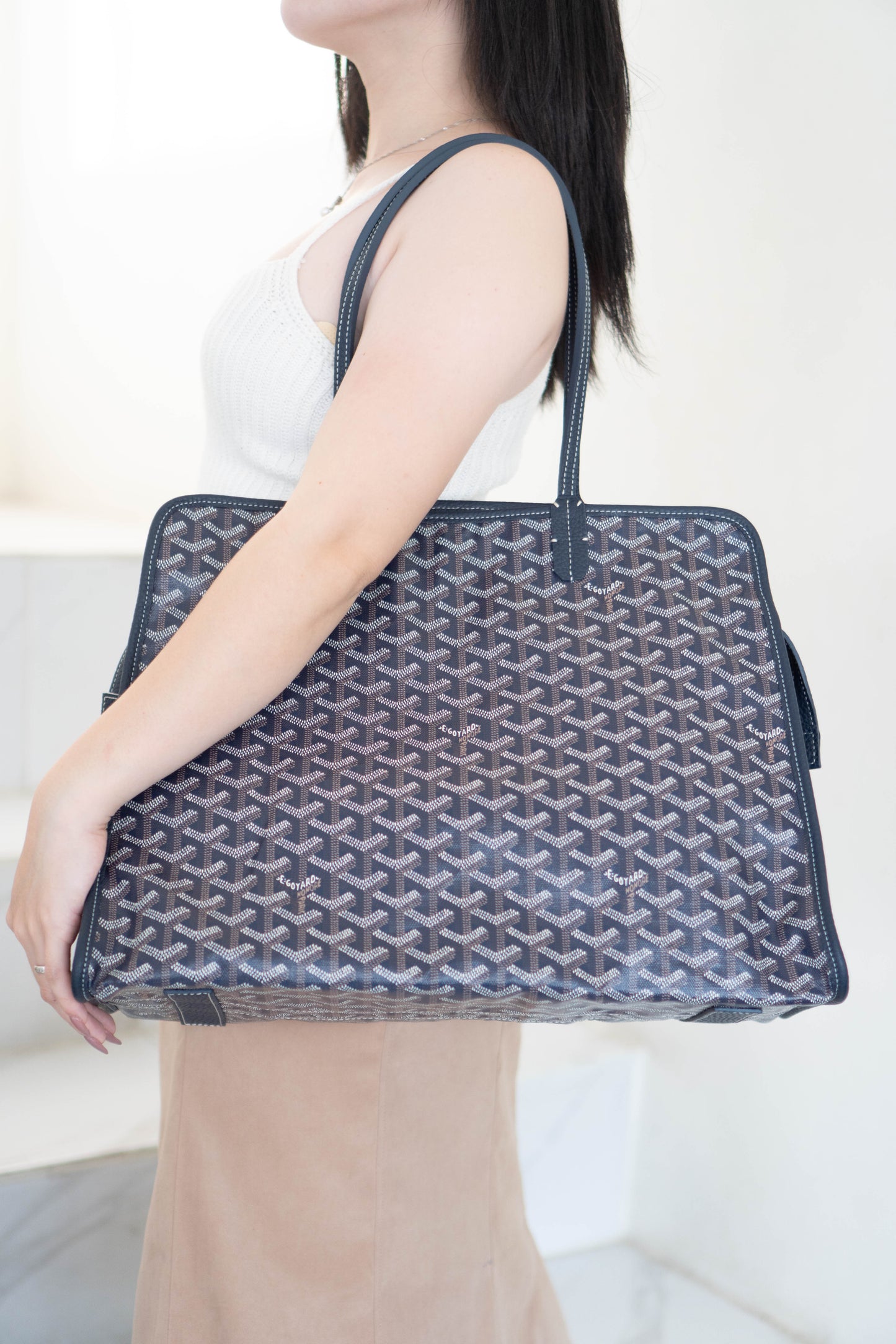 Sac Hardy PM – Navy Blue Canvas with Leather Trim