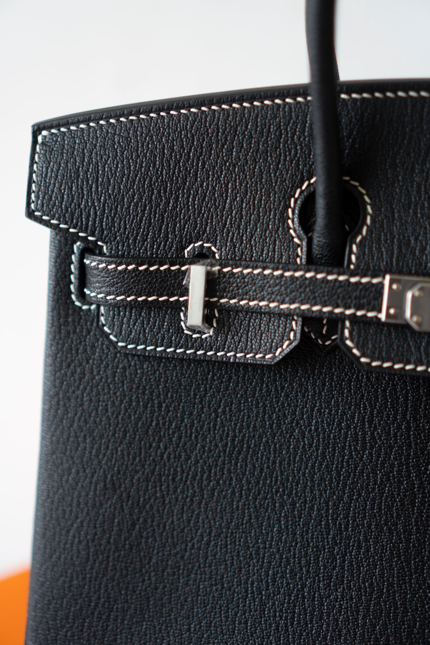 BK 25 Verso – Noir Chèvre with Blue Électrique Interior | Special Order (HSS)