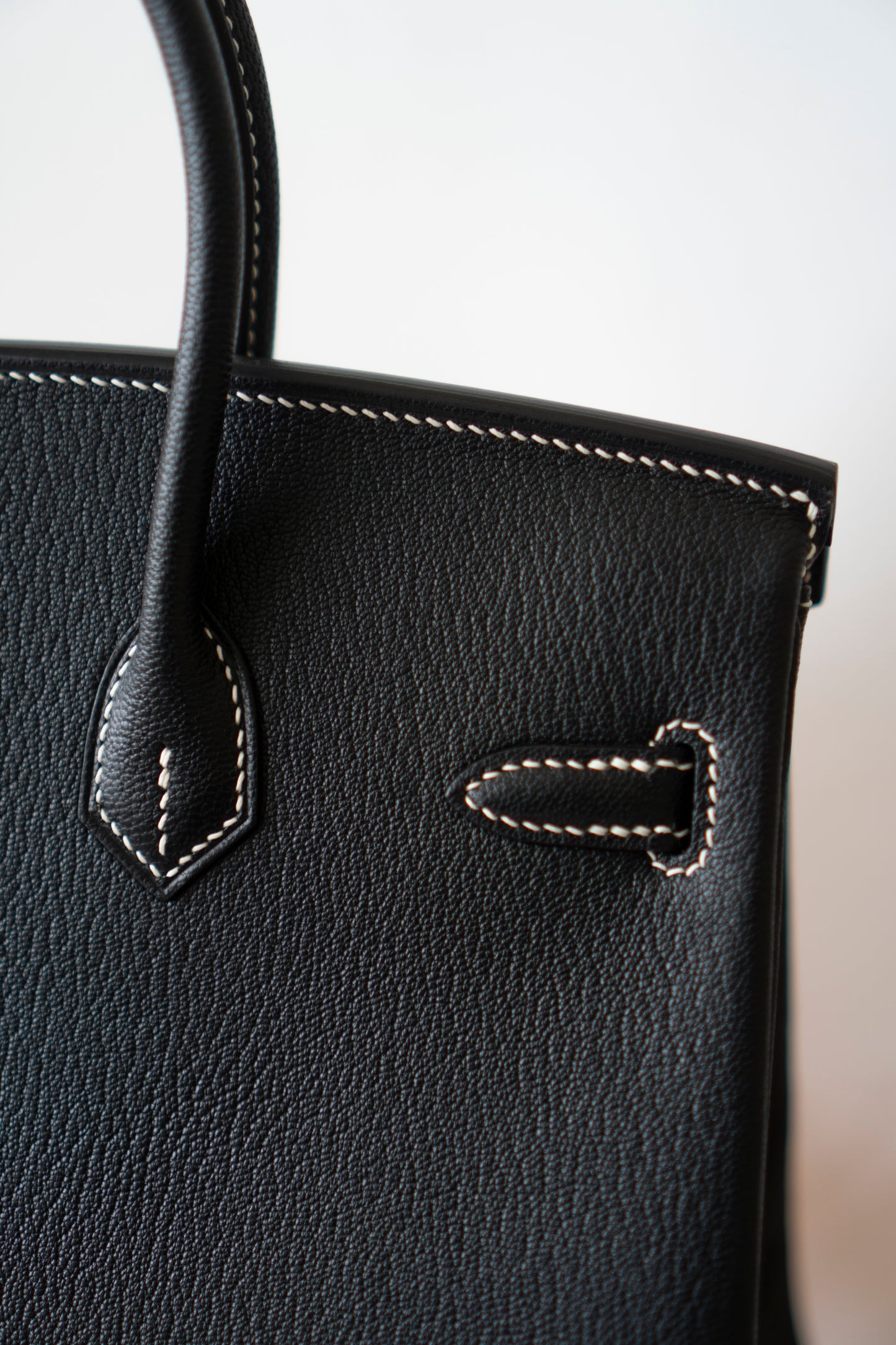 BK 25 Verso – Noir Chèvre with Blue Électrique Interior | Special Order (HSS)