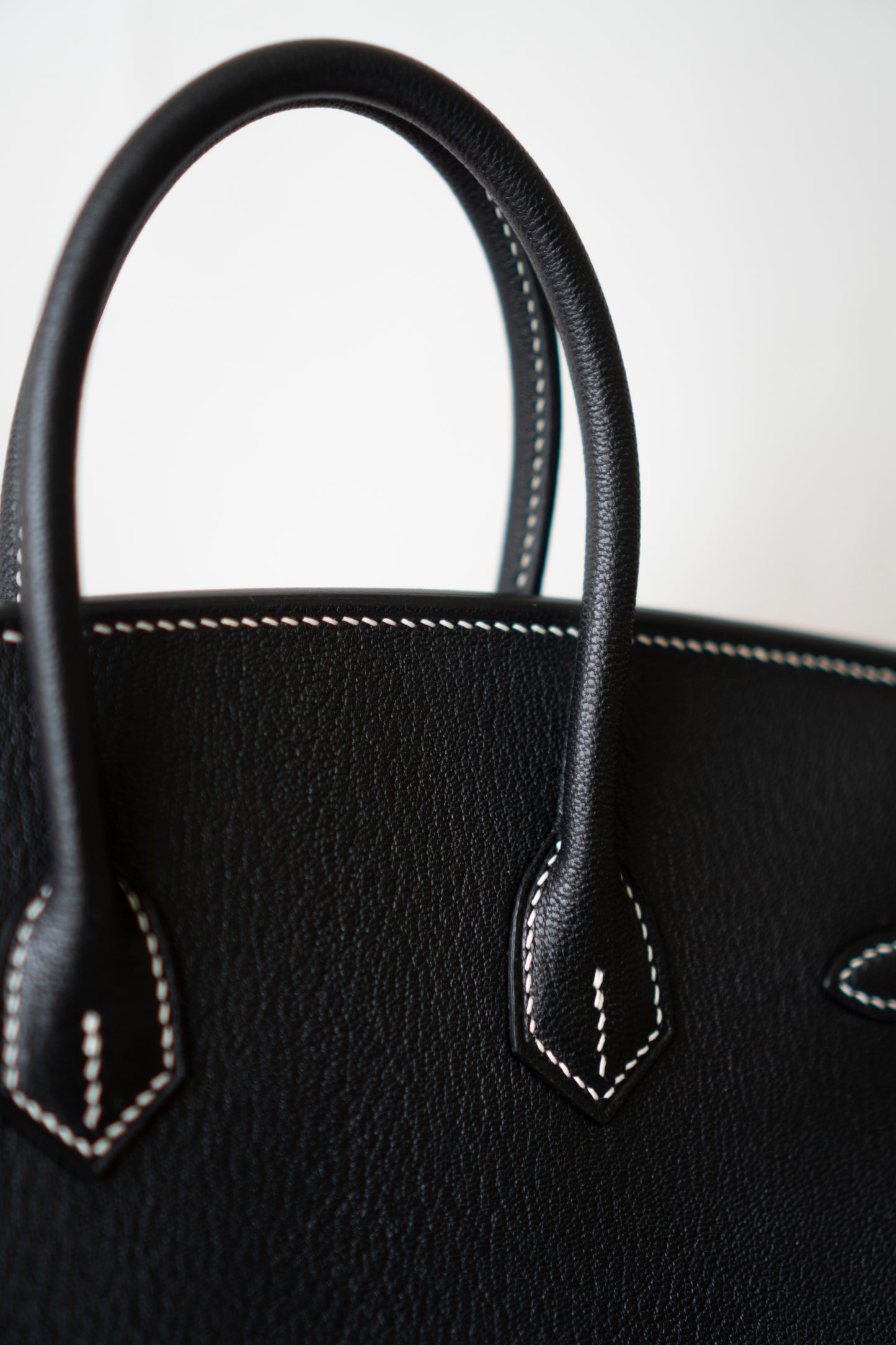 BK 25 Verso – Noir Chèvre with Blue Électrique Interior | Special Order (HSS)