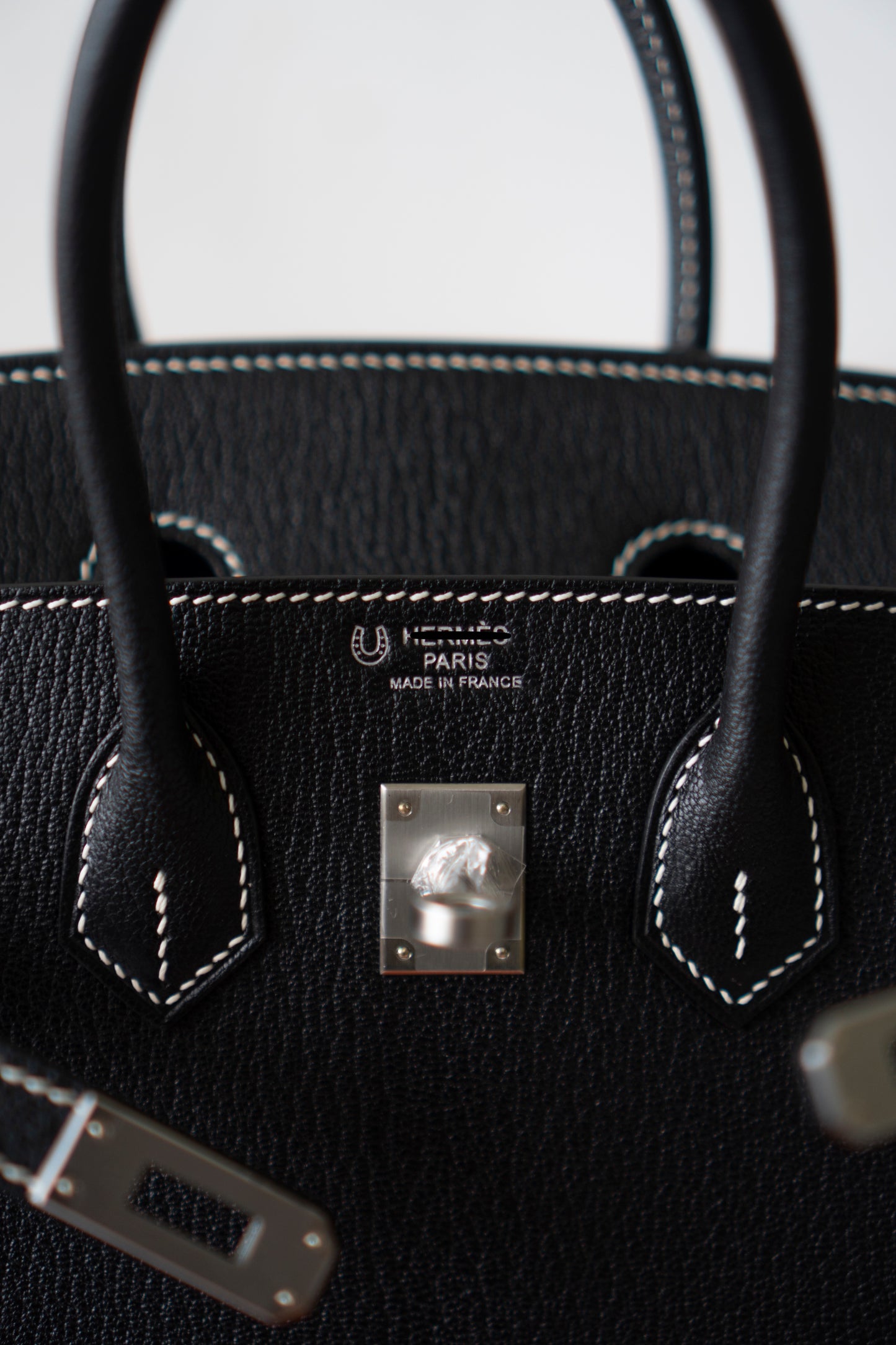 BK 25 Verso – Noir Chèvre with Blue Électrique Interior | Special Order (HSS)