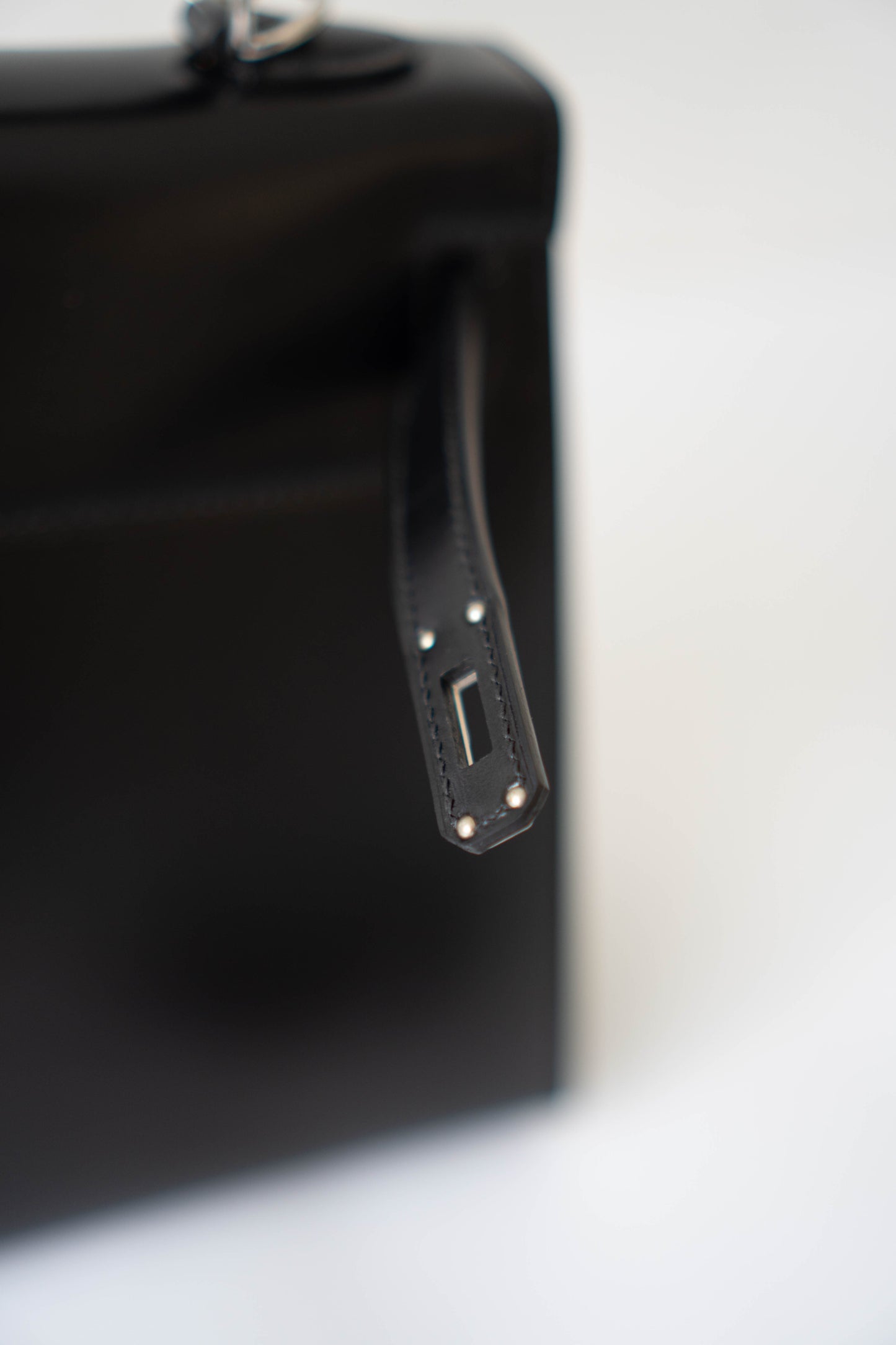 KL 25 – Black Box Leather with Palladium Hardware