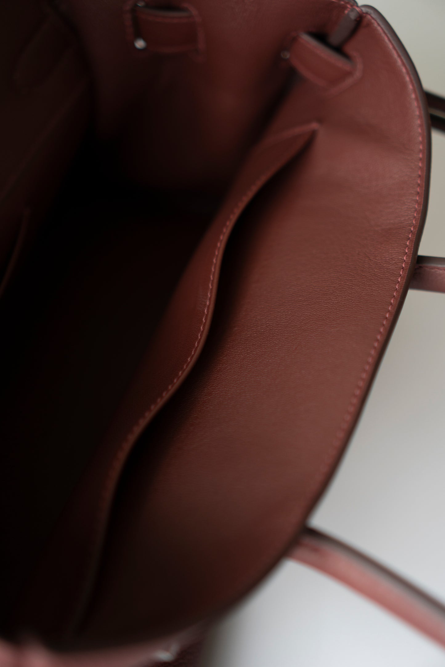 BK Shoulder 29 – Rouge H Evercolor with Palladium Hardware