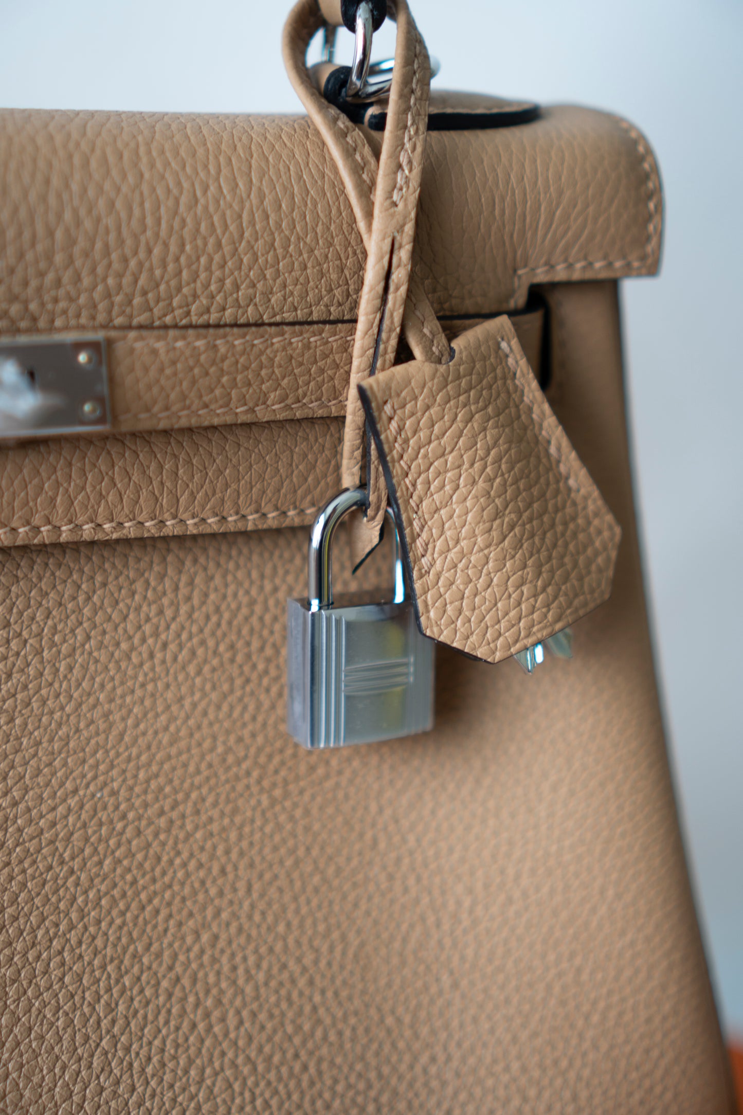 KL 25 – Chai Togo with Palladium Hardware