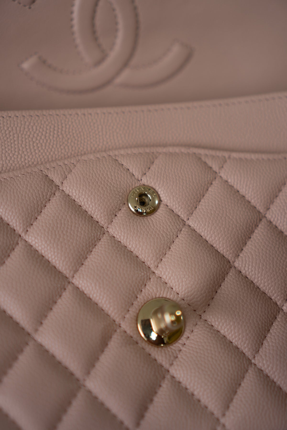Classic Medium Flap Bag – Light Pink Caviar Leather with Light Gold Hardware