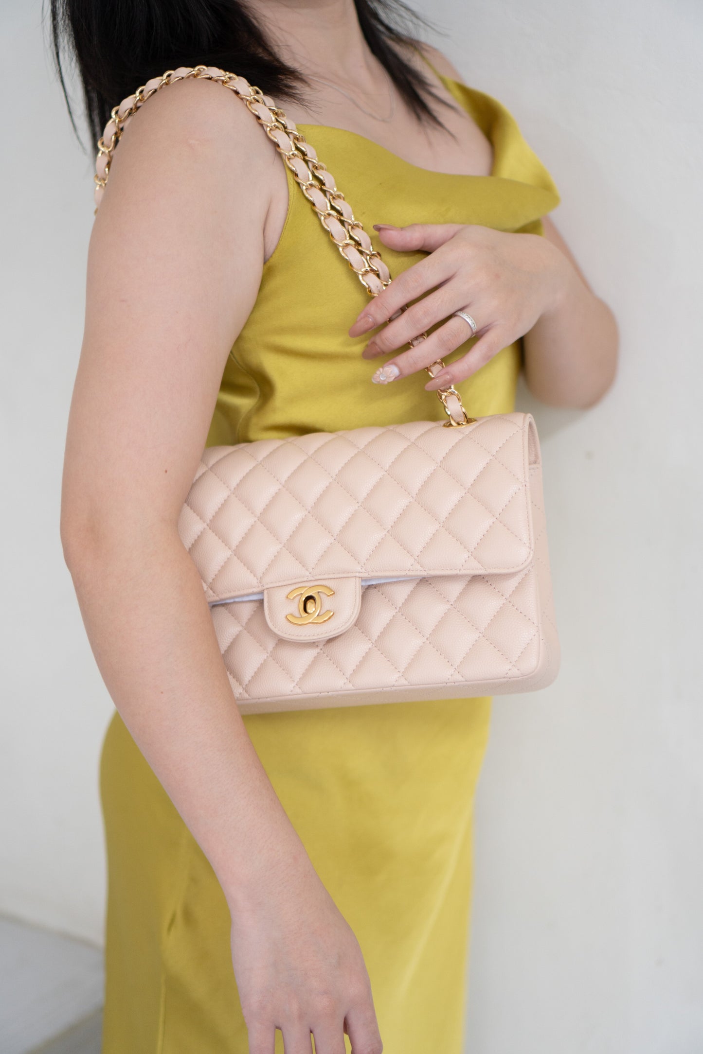 Classic Medium Flap Bag C25 – Beige Caviar Leather with Gold Hardware