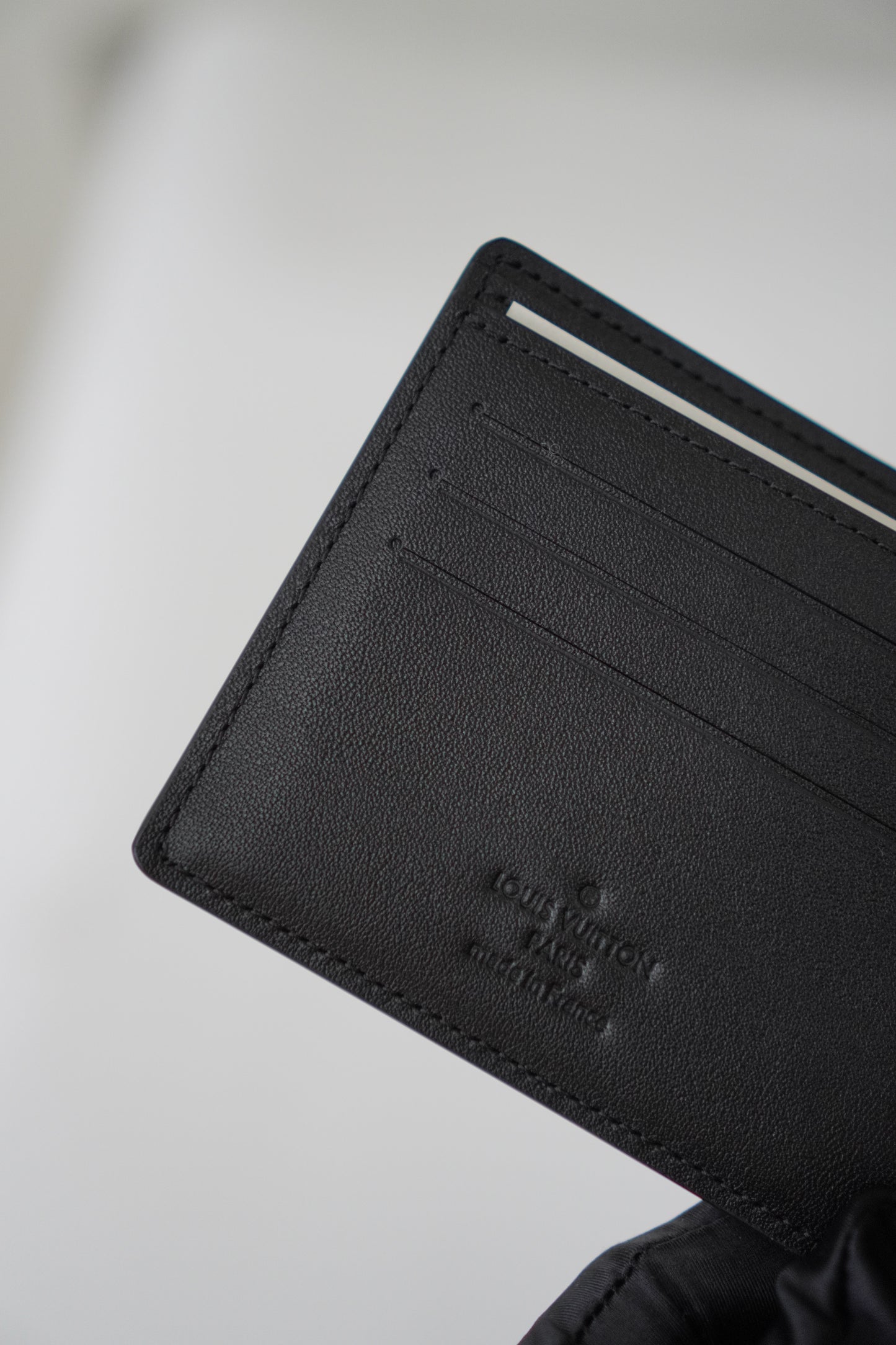 Multiple Wallet in black Taurillon leather