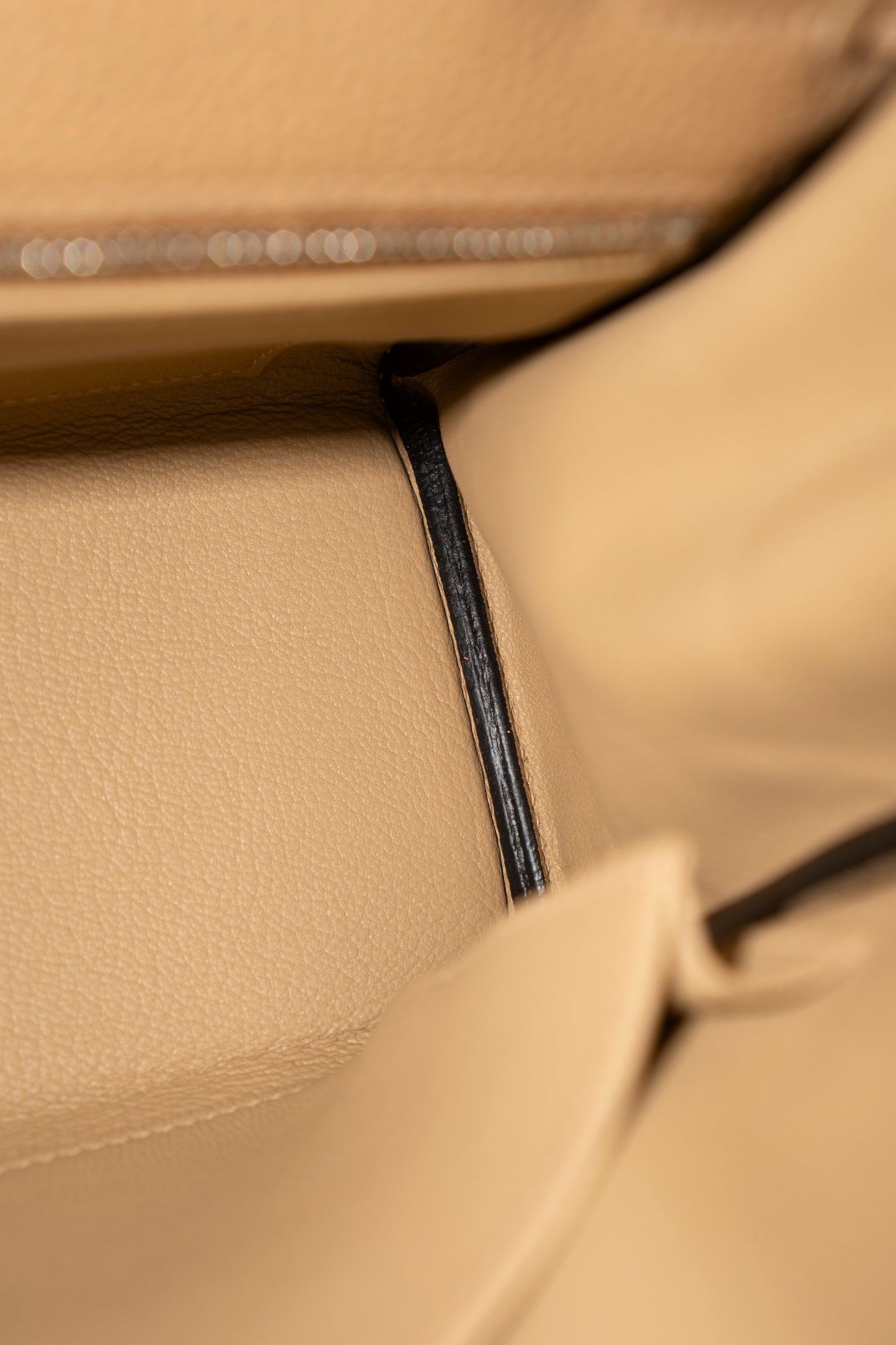 KL 25 – Chai Togo with Palladium Hardware