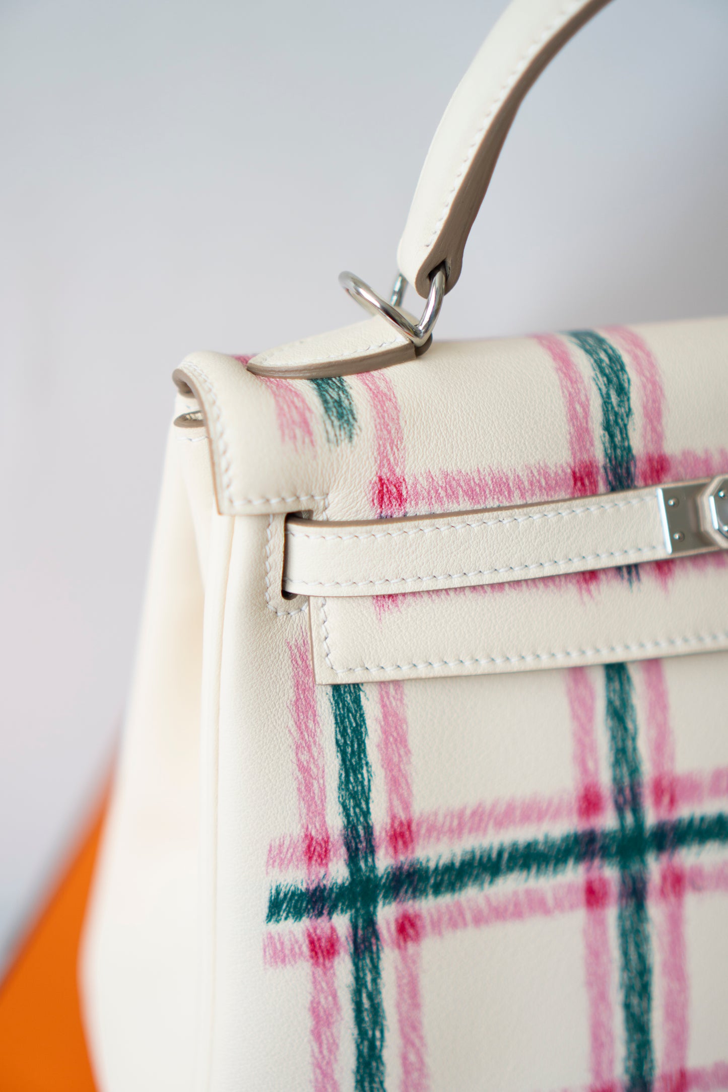 KL 25 Limited Edition – Tartan Light Swift with Palladium Hardware