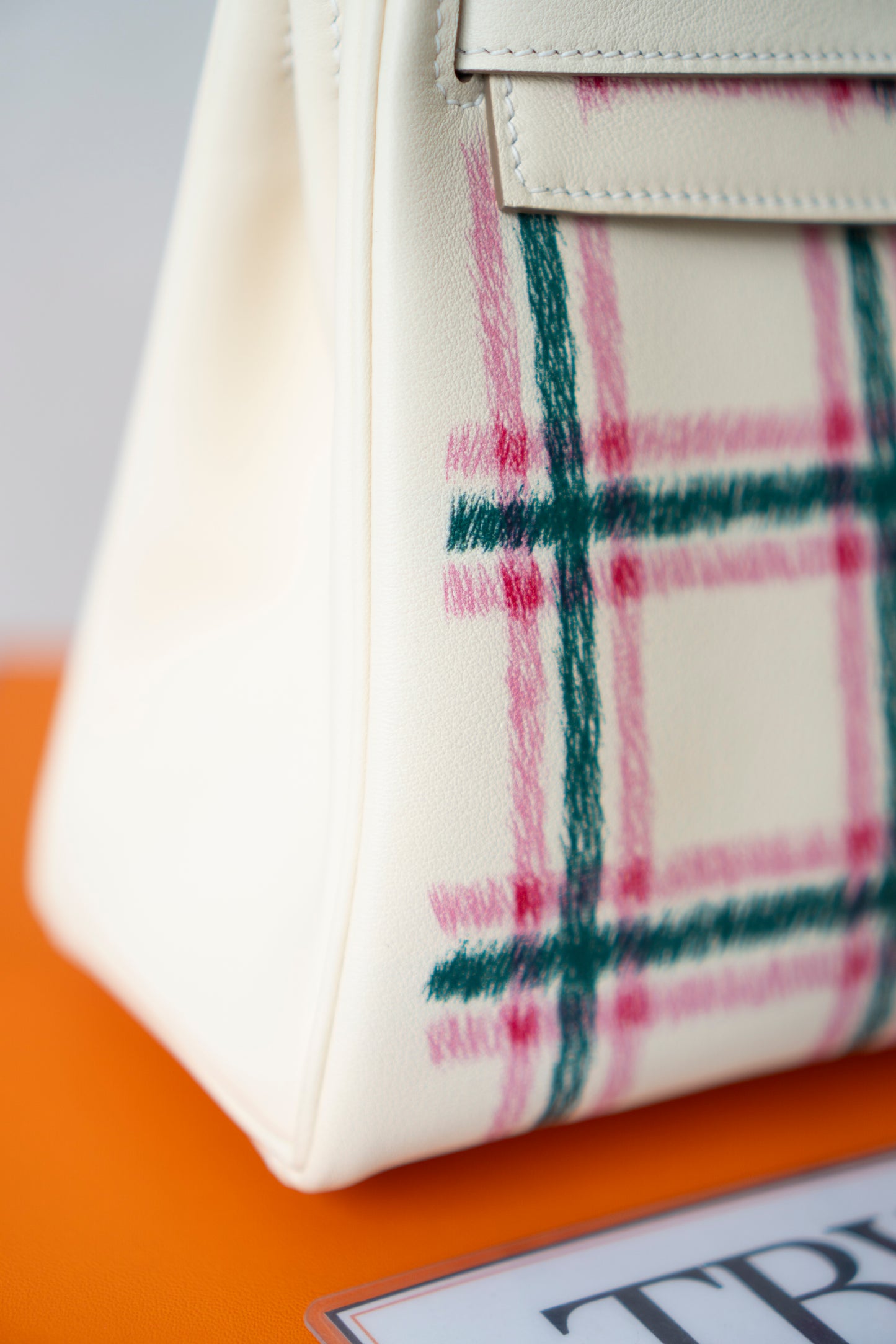 KL 25 Limited Edition – Tartan Light Swift with Palladium Hardware