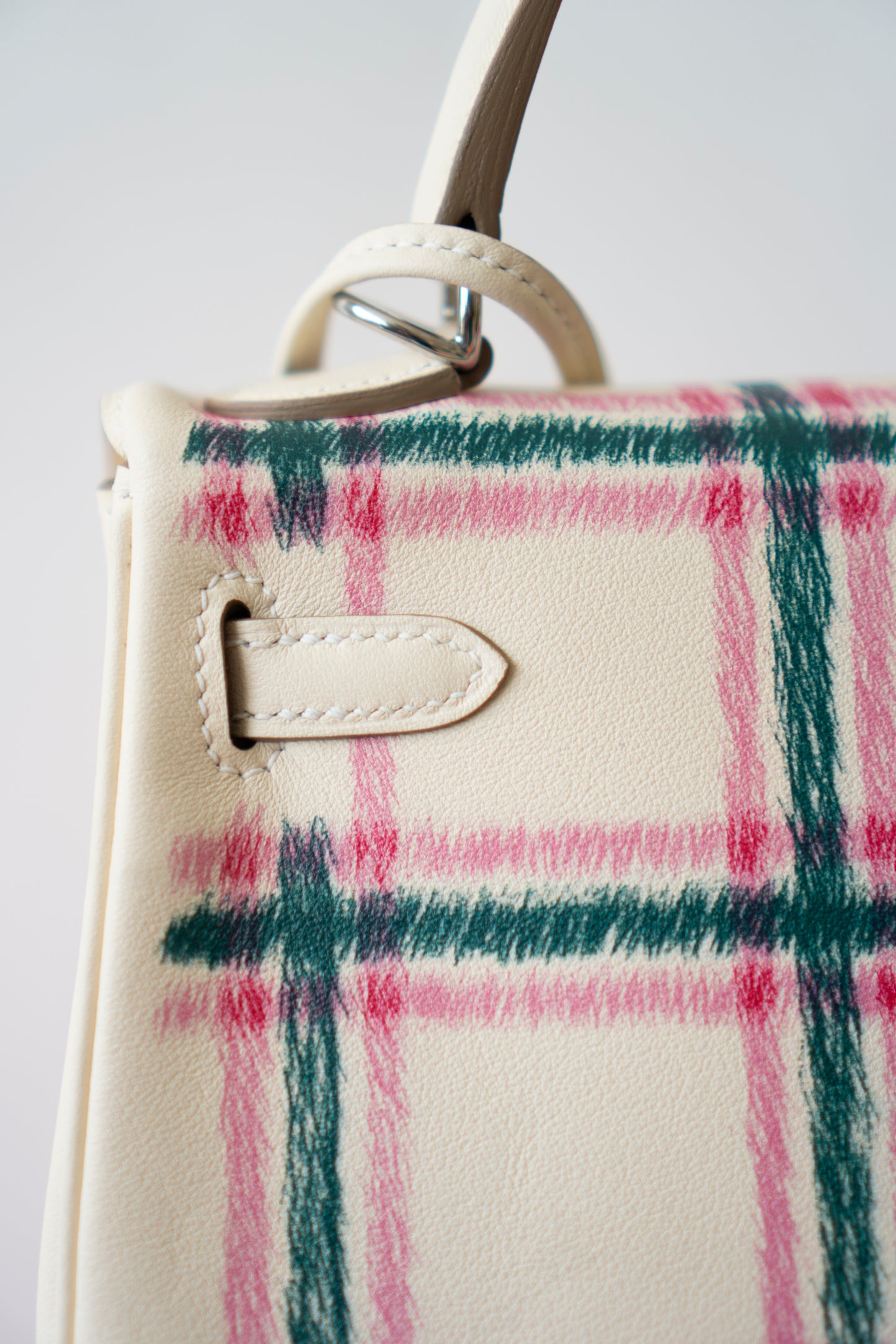 KL 25 Limited Edition – Tartan Light Swift with Palladium Hardware